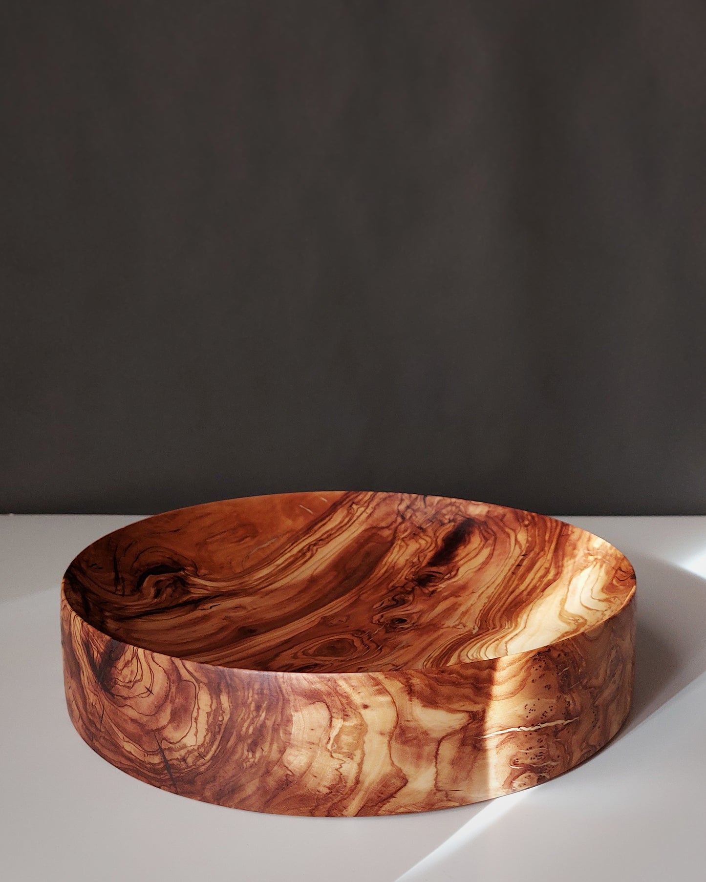 A39 Olive wood centerpiece