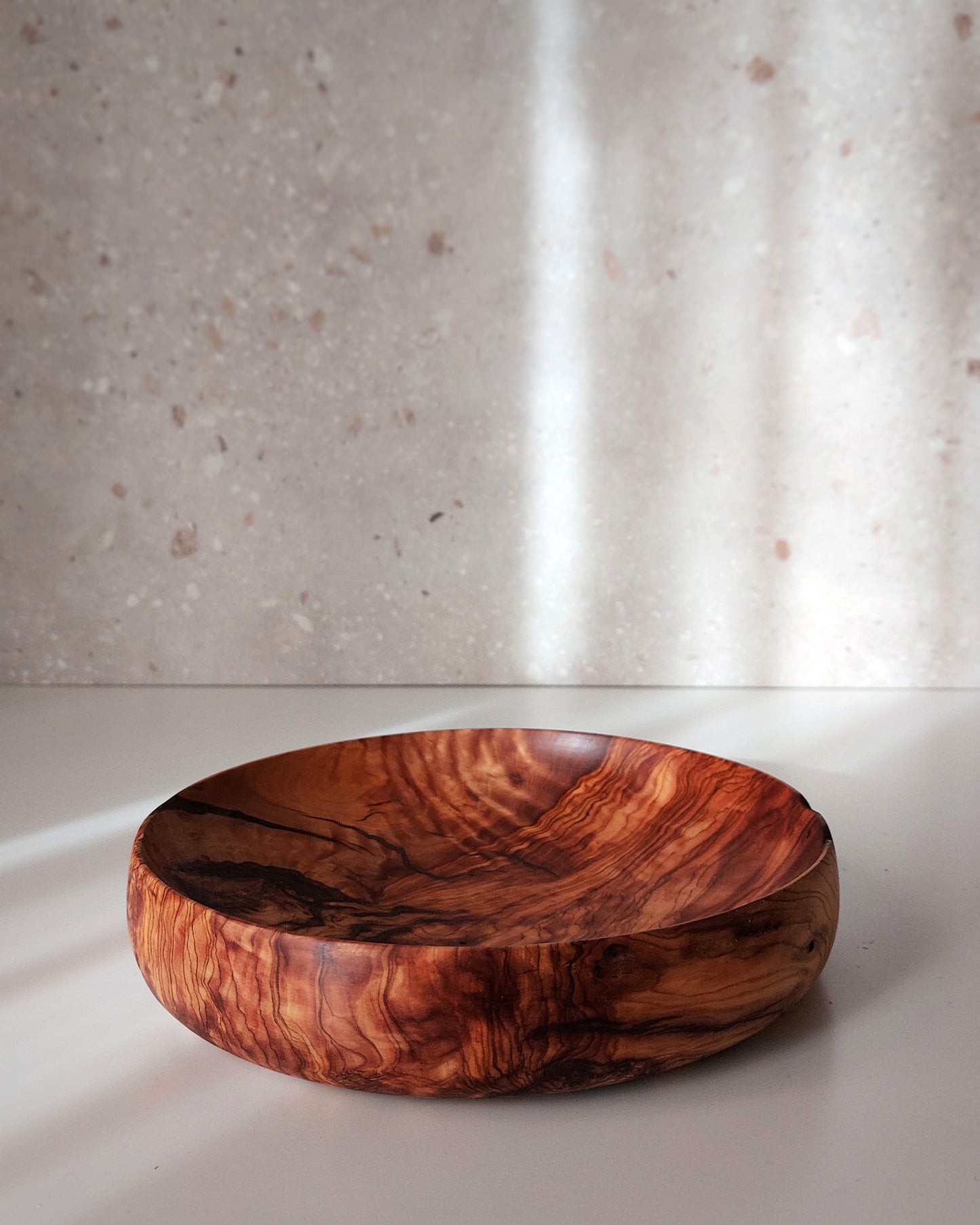 A40 Olive wood centerpiece