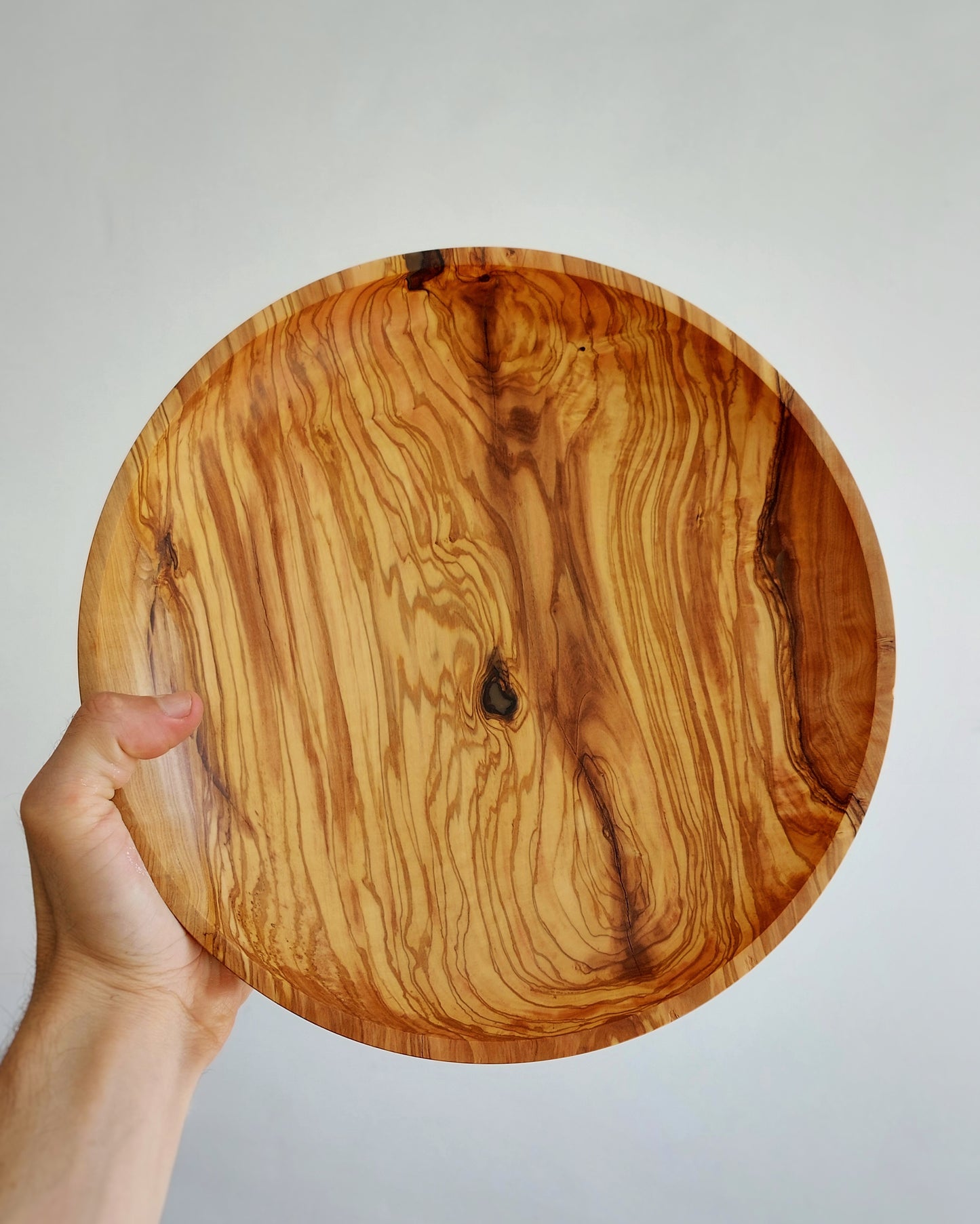 A38 Olive wood centerpiece