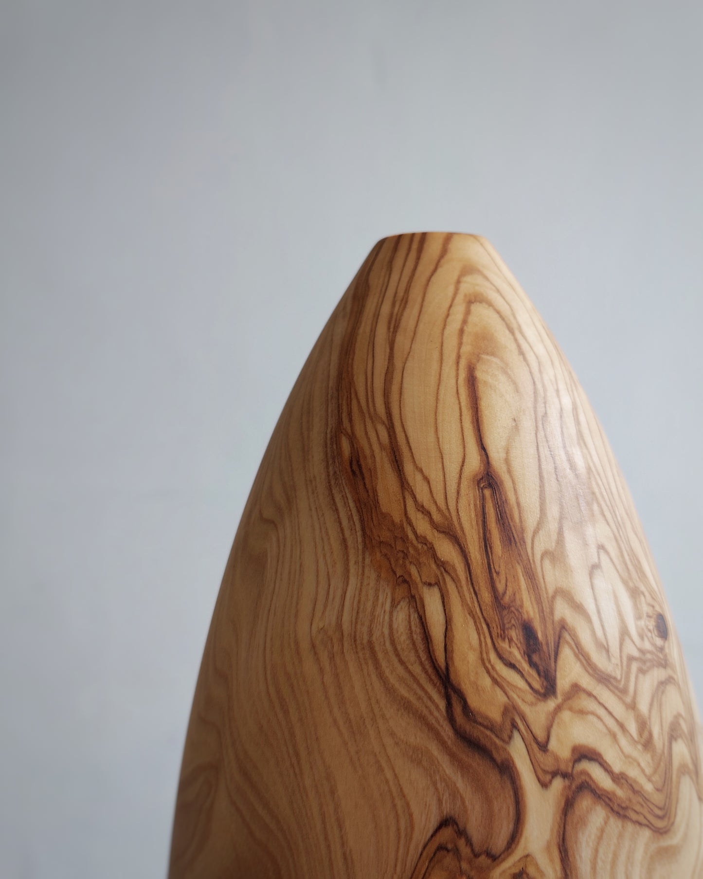 B37 Olive wood vase