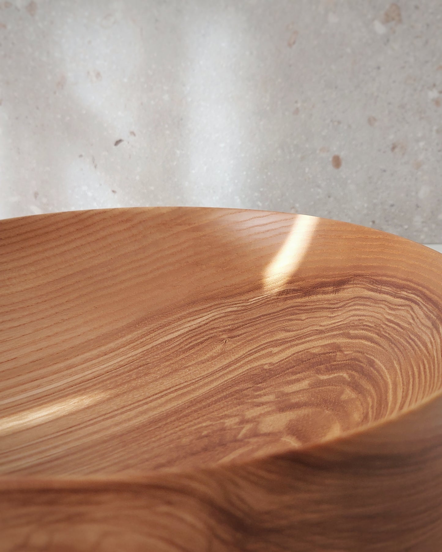 A35 Ash Wood Centerpiece