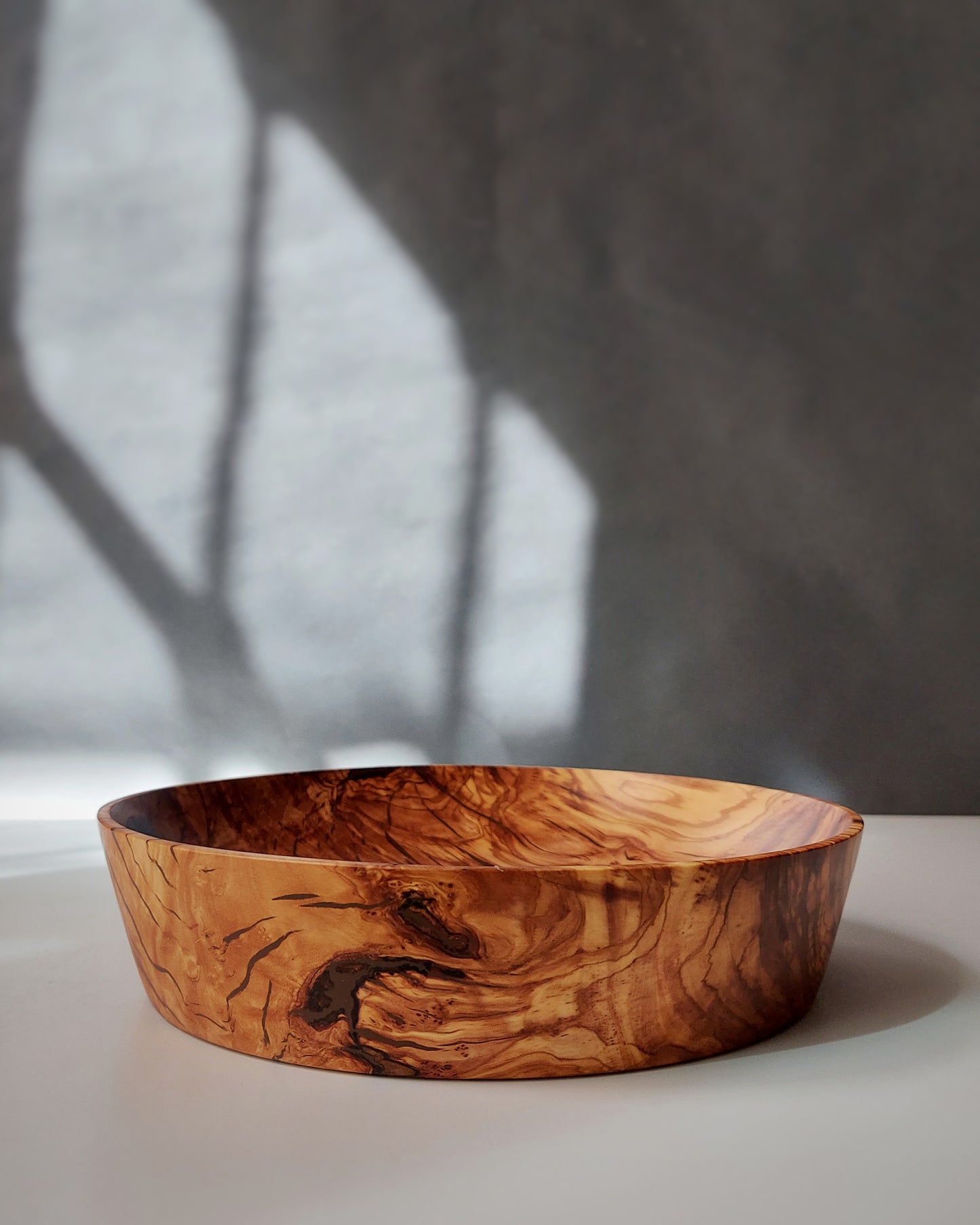 A33 Olive wood centerpiece