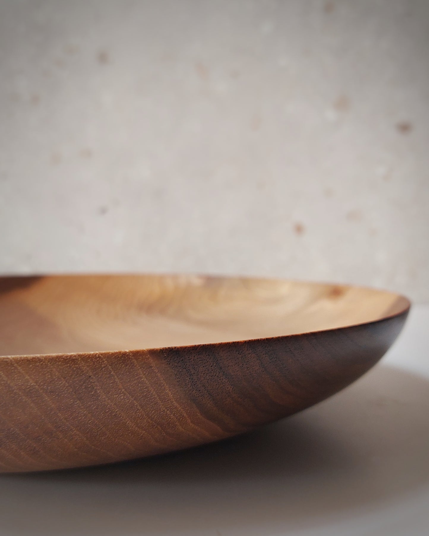 A29 Centro mesa de madera de Nogal Iberico