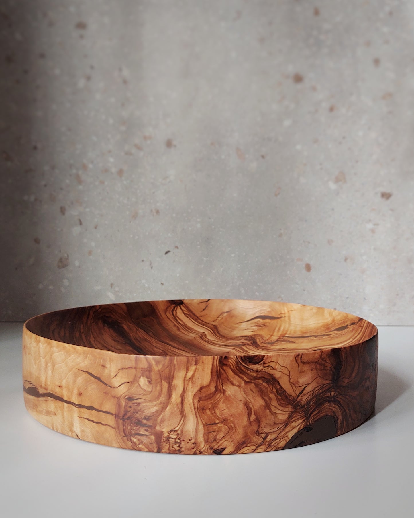 A25 Olive wood centerpiece