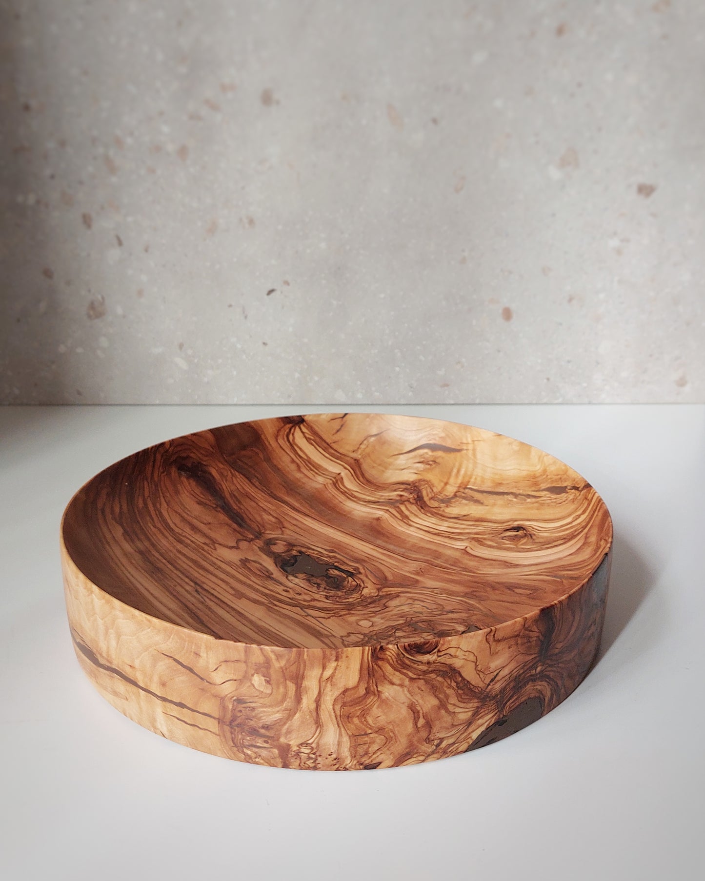 A25 Olive wood centerpiece