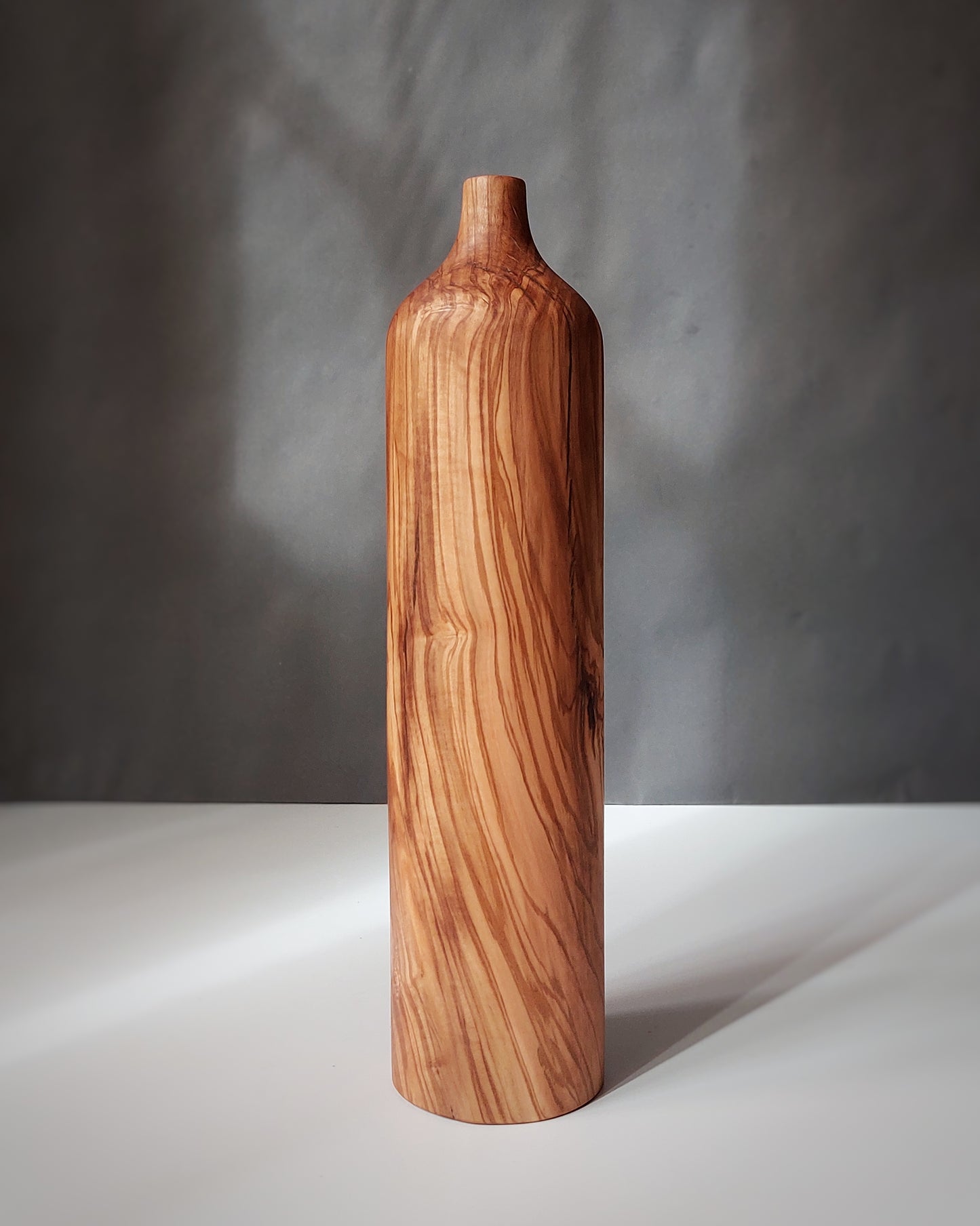 B33 Olive wood vase