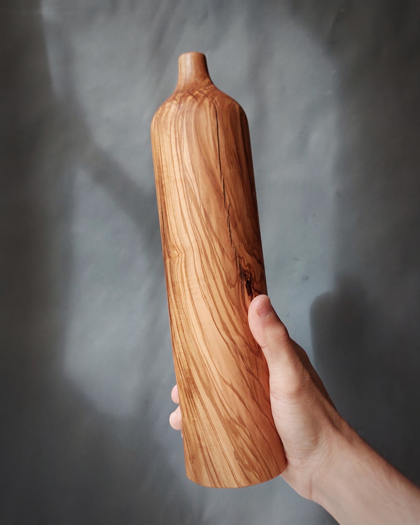B33 Olive wood vase