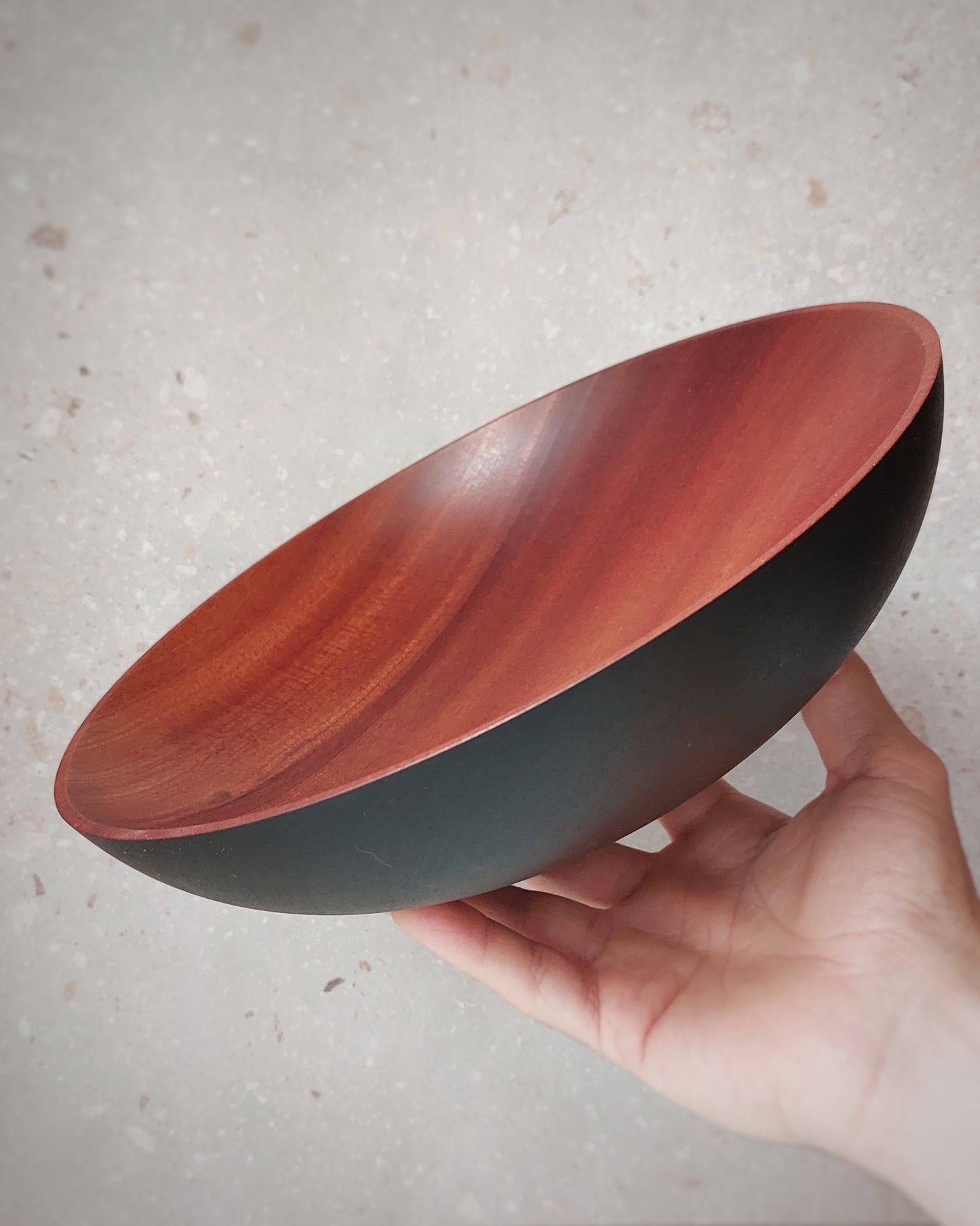 A22 Sapeli wood centerpiece