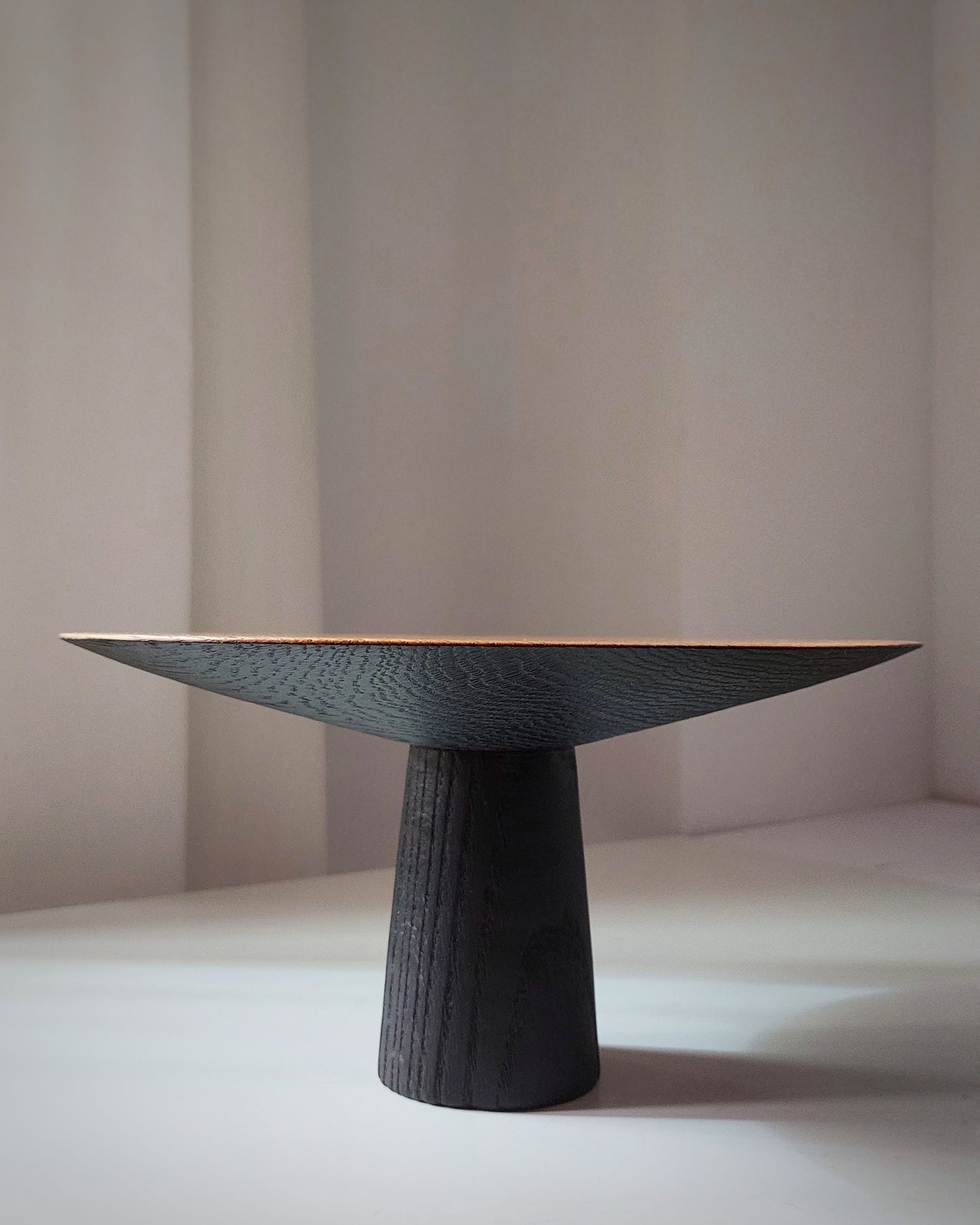 A57 American Oak Wood Pie Stand
