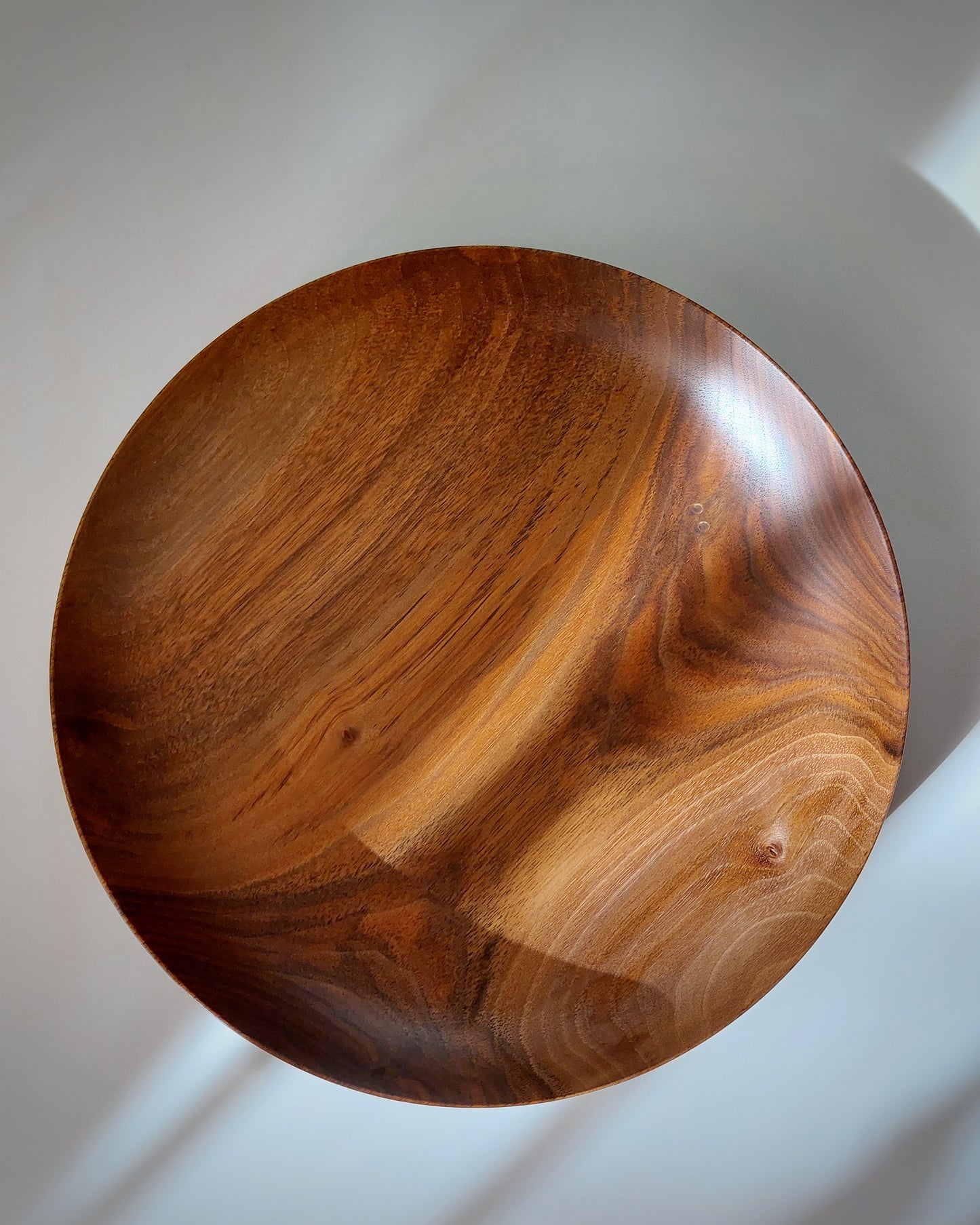 A54 Iberian Walnut Wood Center