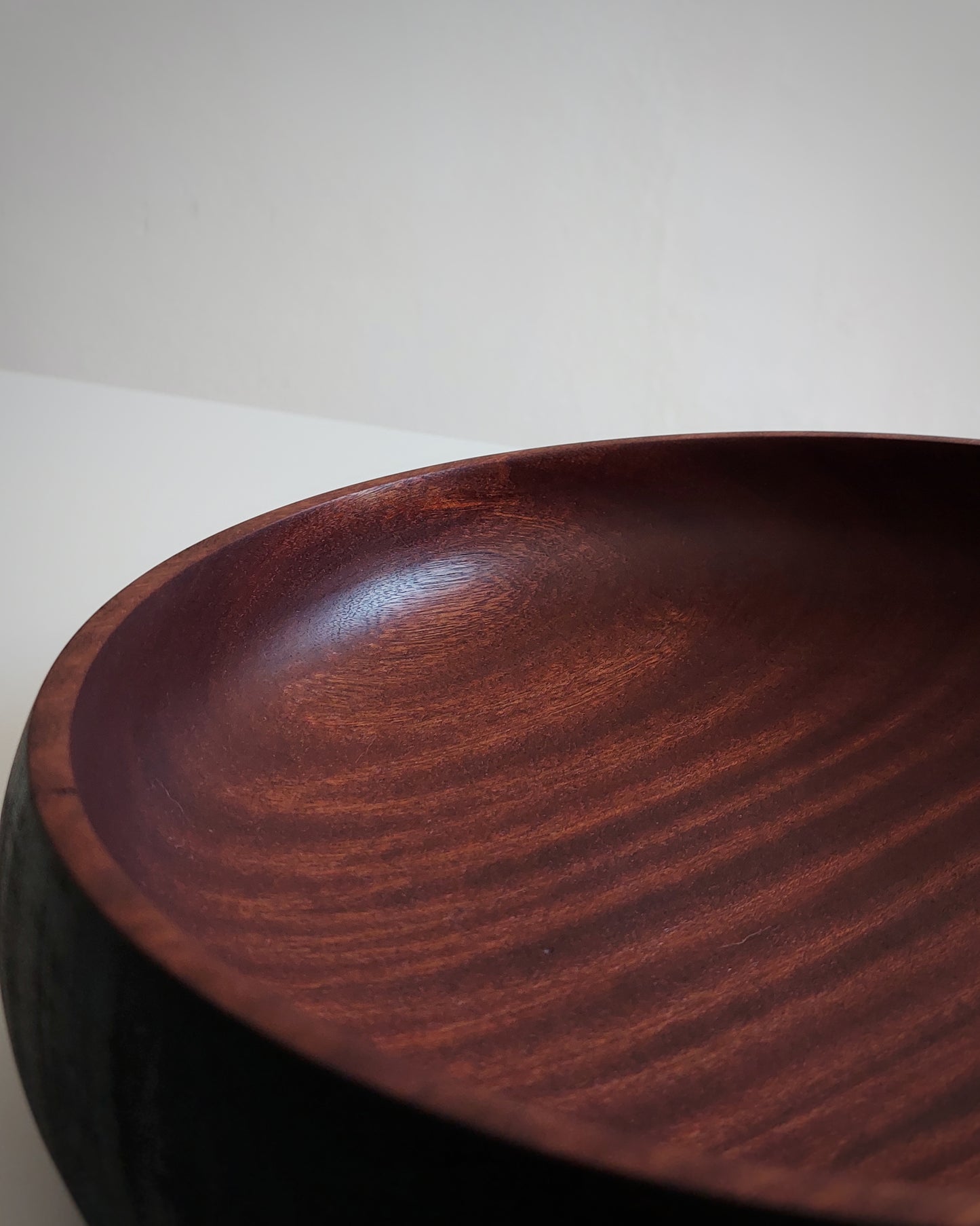 A47 Sapele wood center