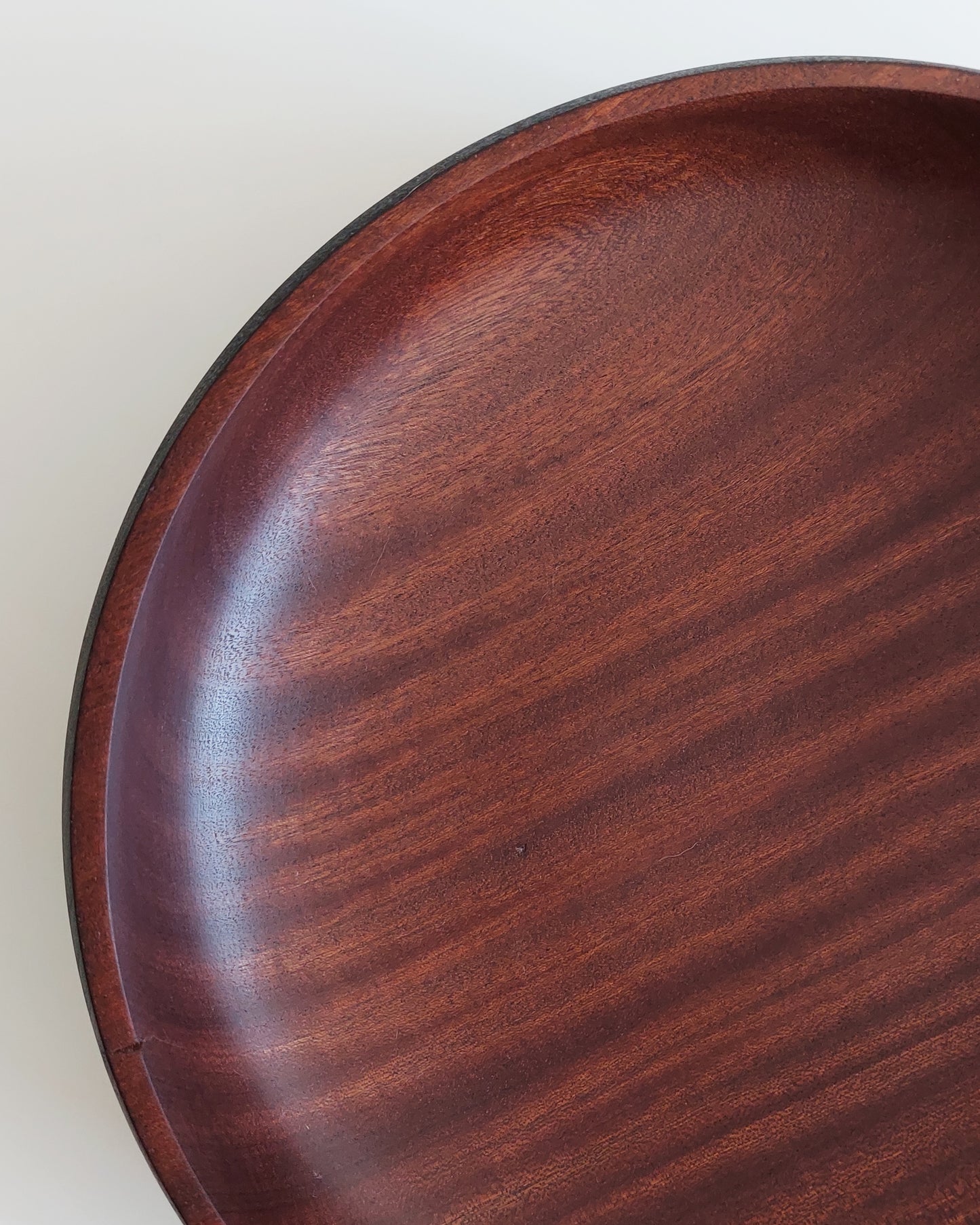 A47 Sapele wood center