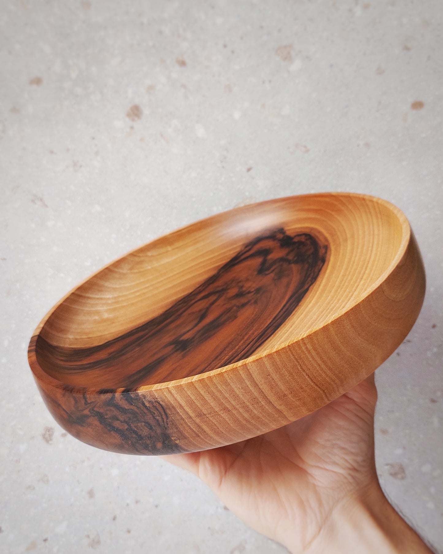 A44 Iberian Walnut Wood Center