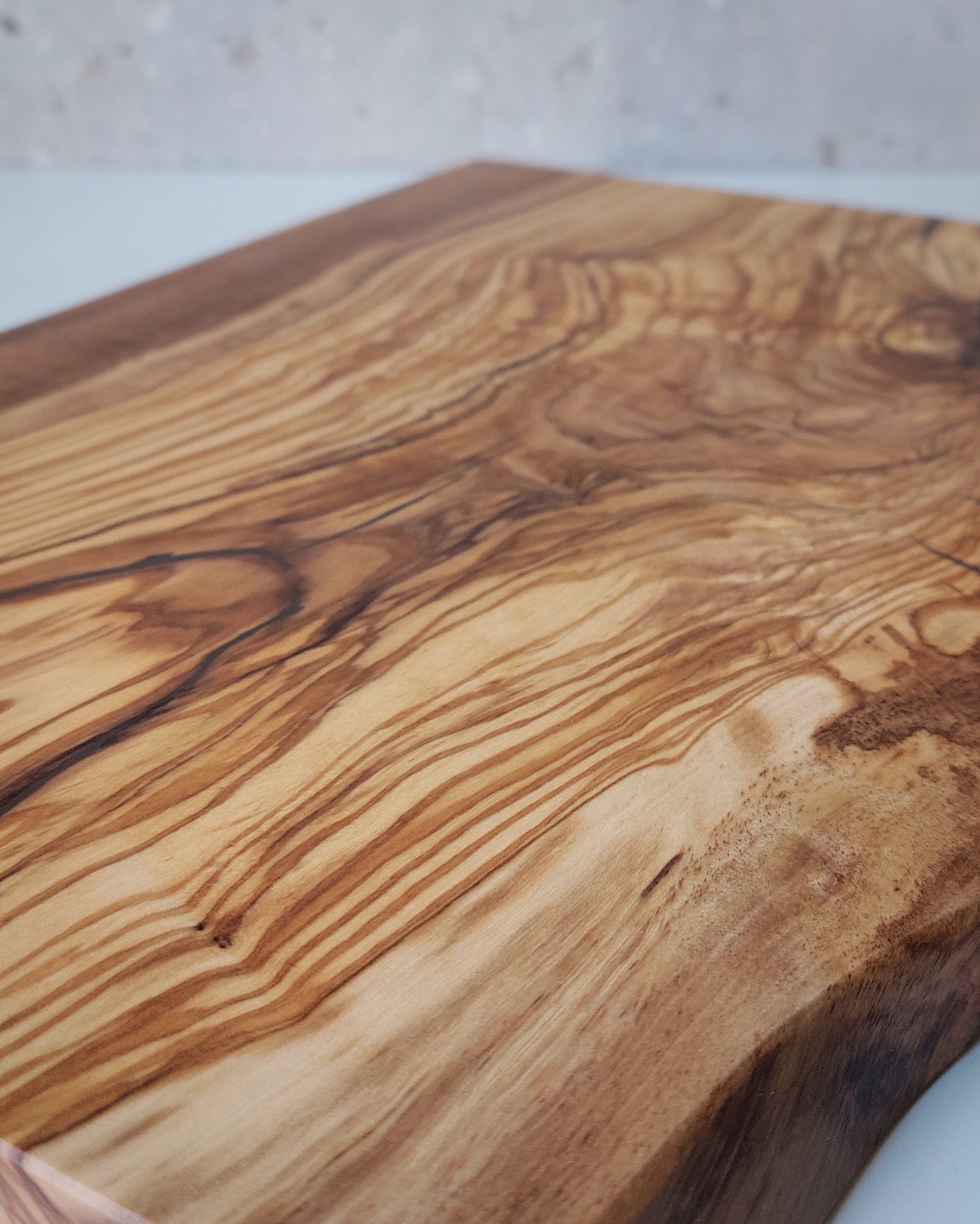 T14 Spanish Olive Cutting Board