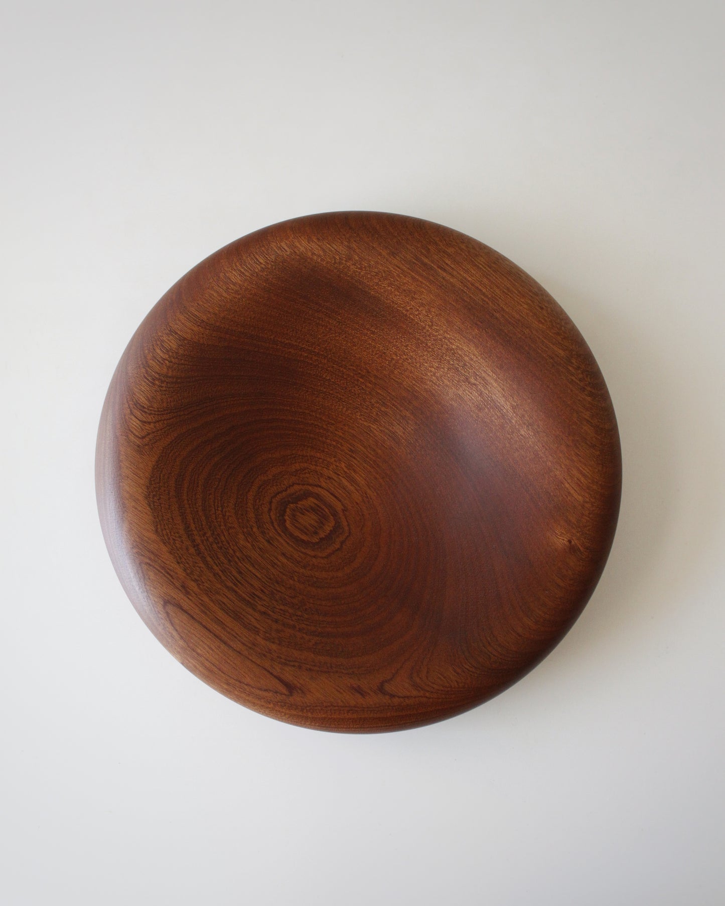 A116 Sapele wood center