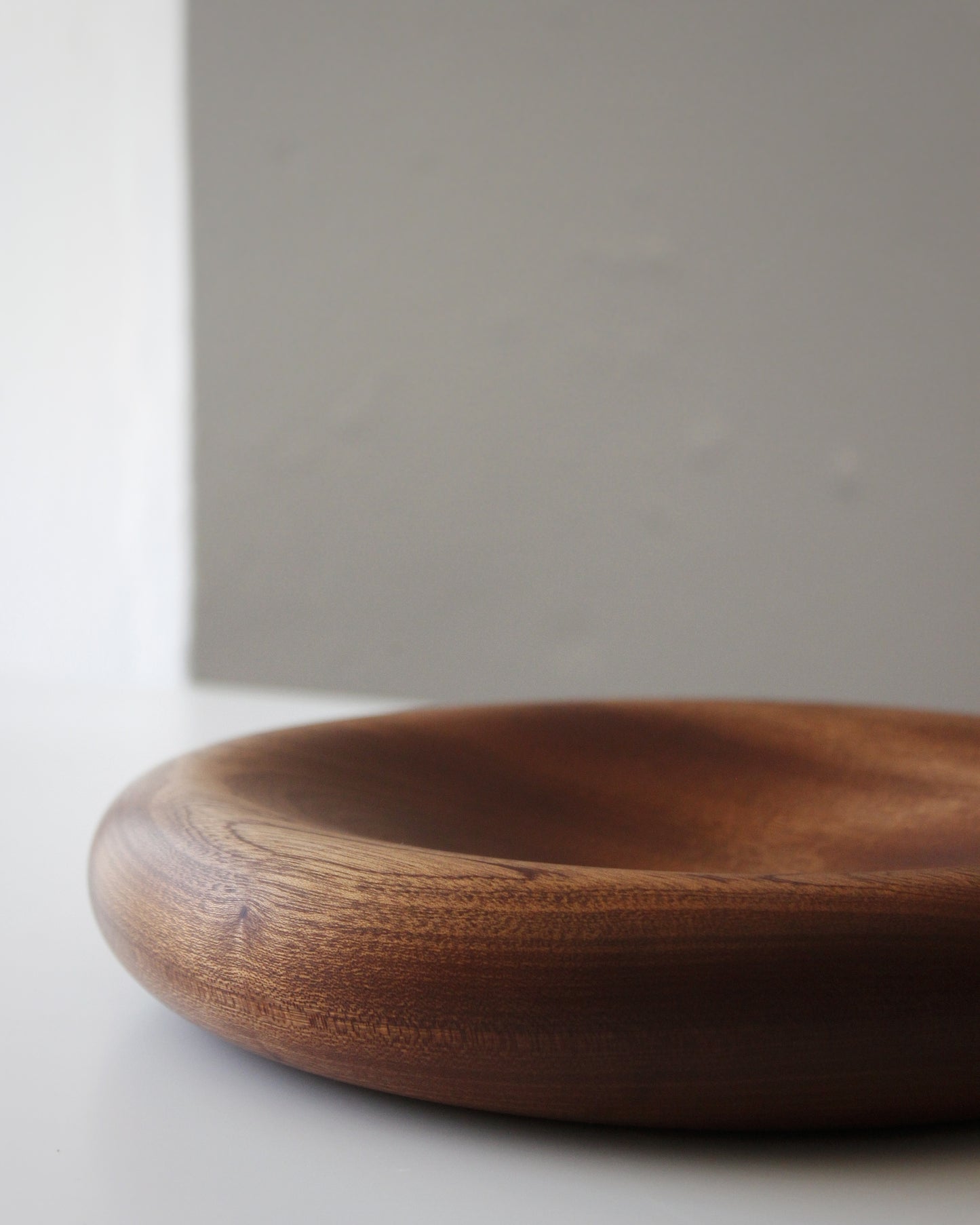 A116 Sapele wood center