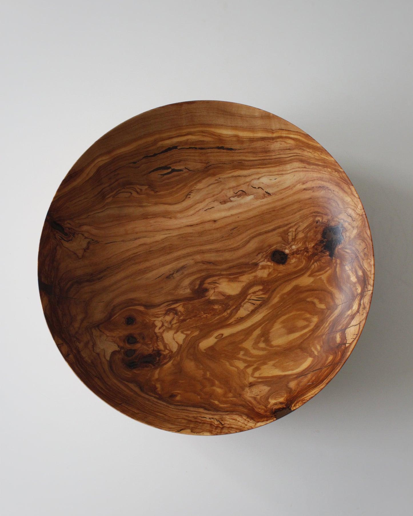 A160 Spanish Olive Wood Centerpiece