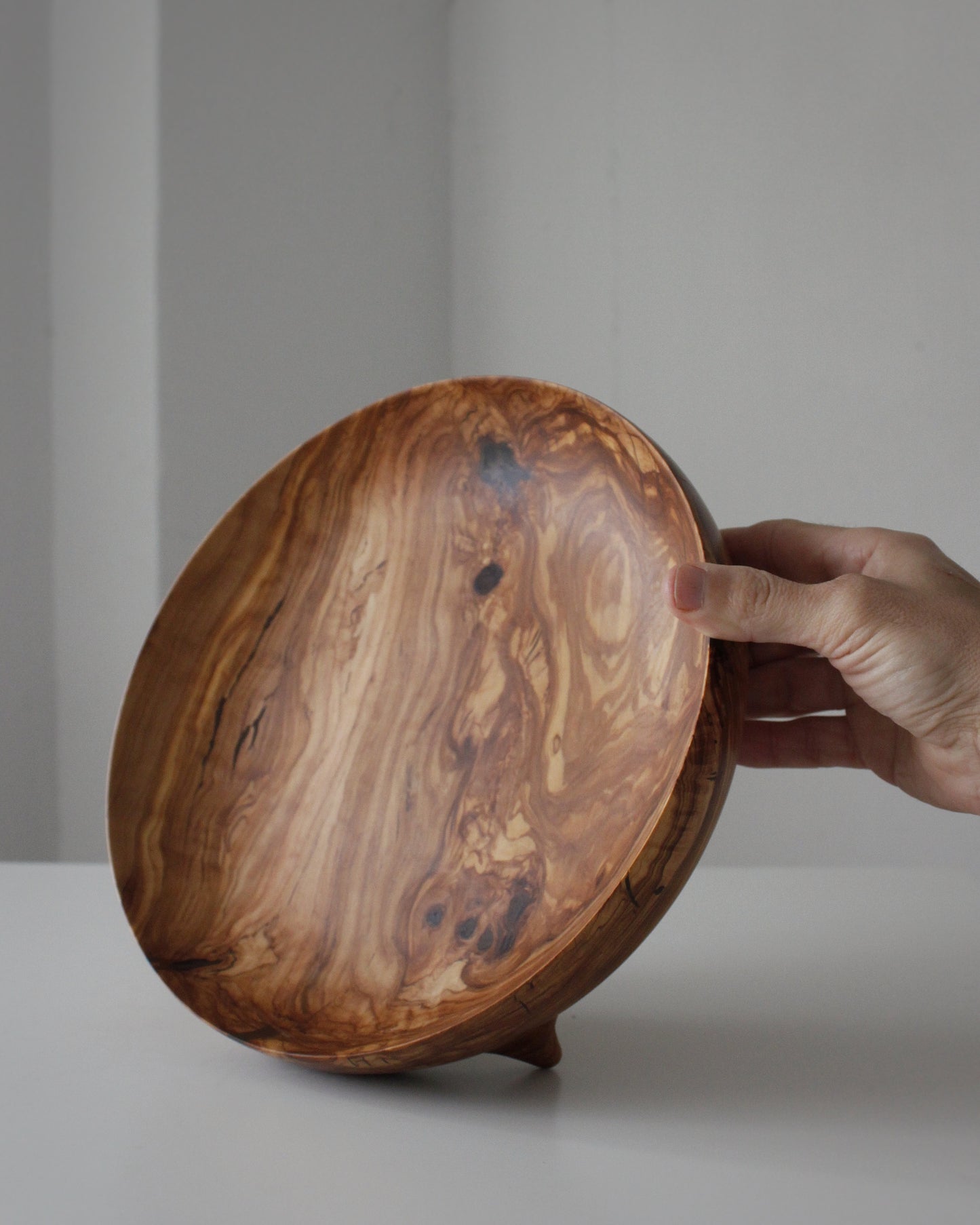 A160 Spanish Olive Wood Centerpiece