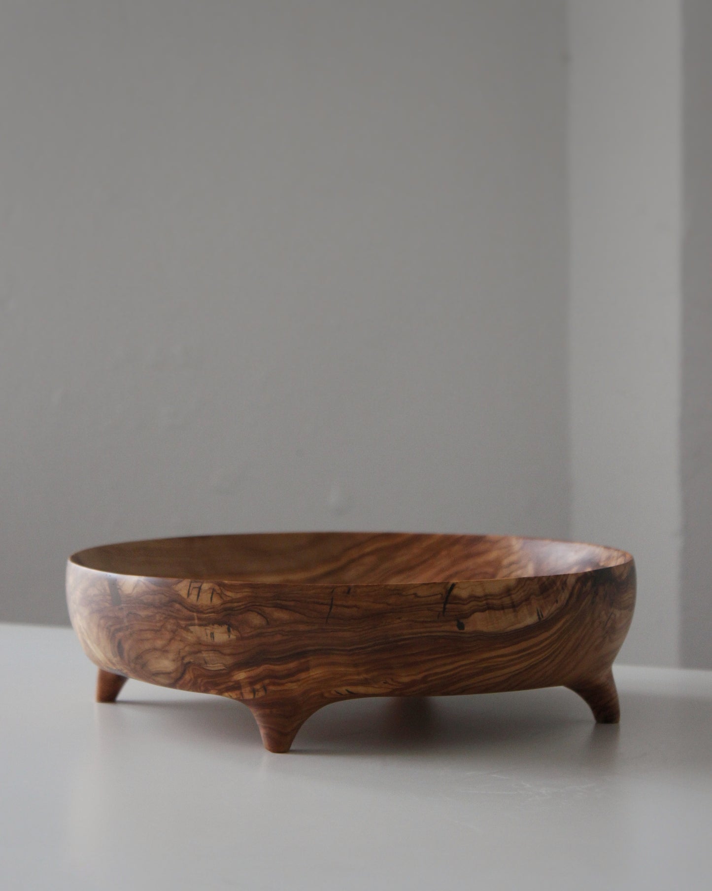 A160 Spanish Olive Wood Centerpiece