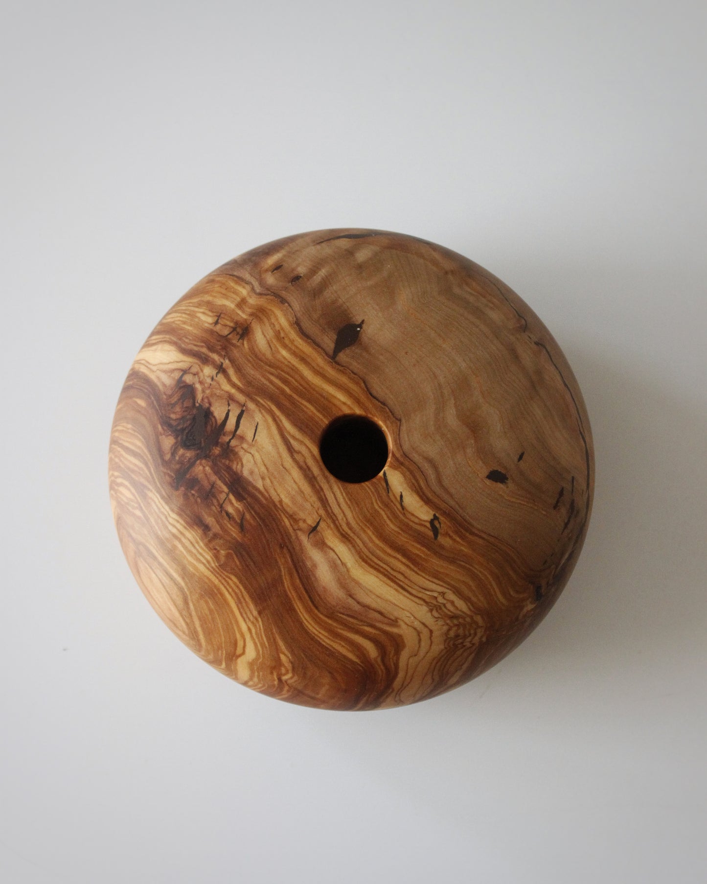 B45 Jarron de madera de Olivo