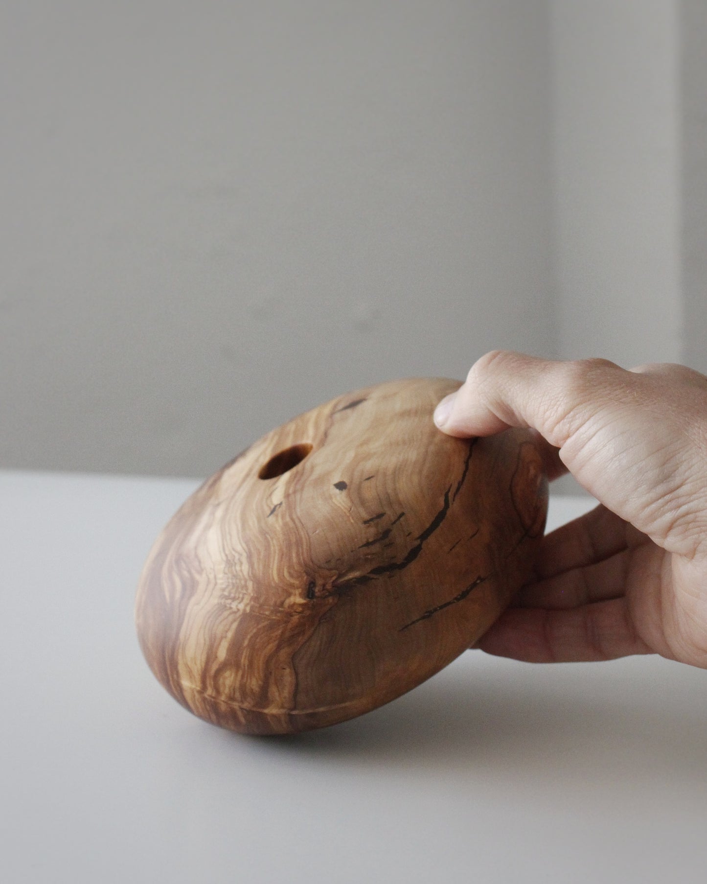 B45 Jarron de madera de Olivo