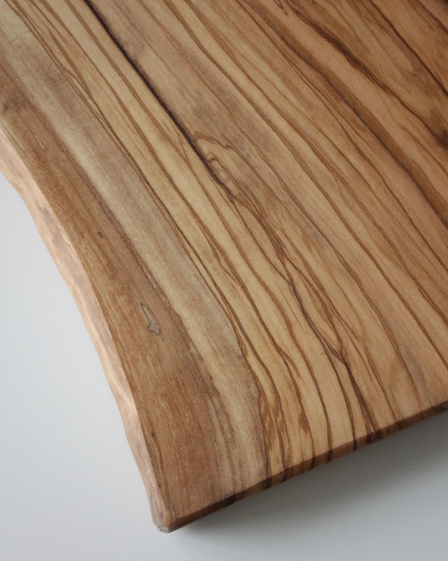 T21 Spanish Olive Cutting Board