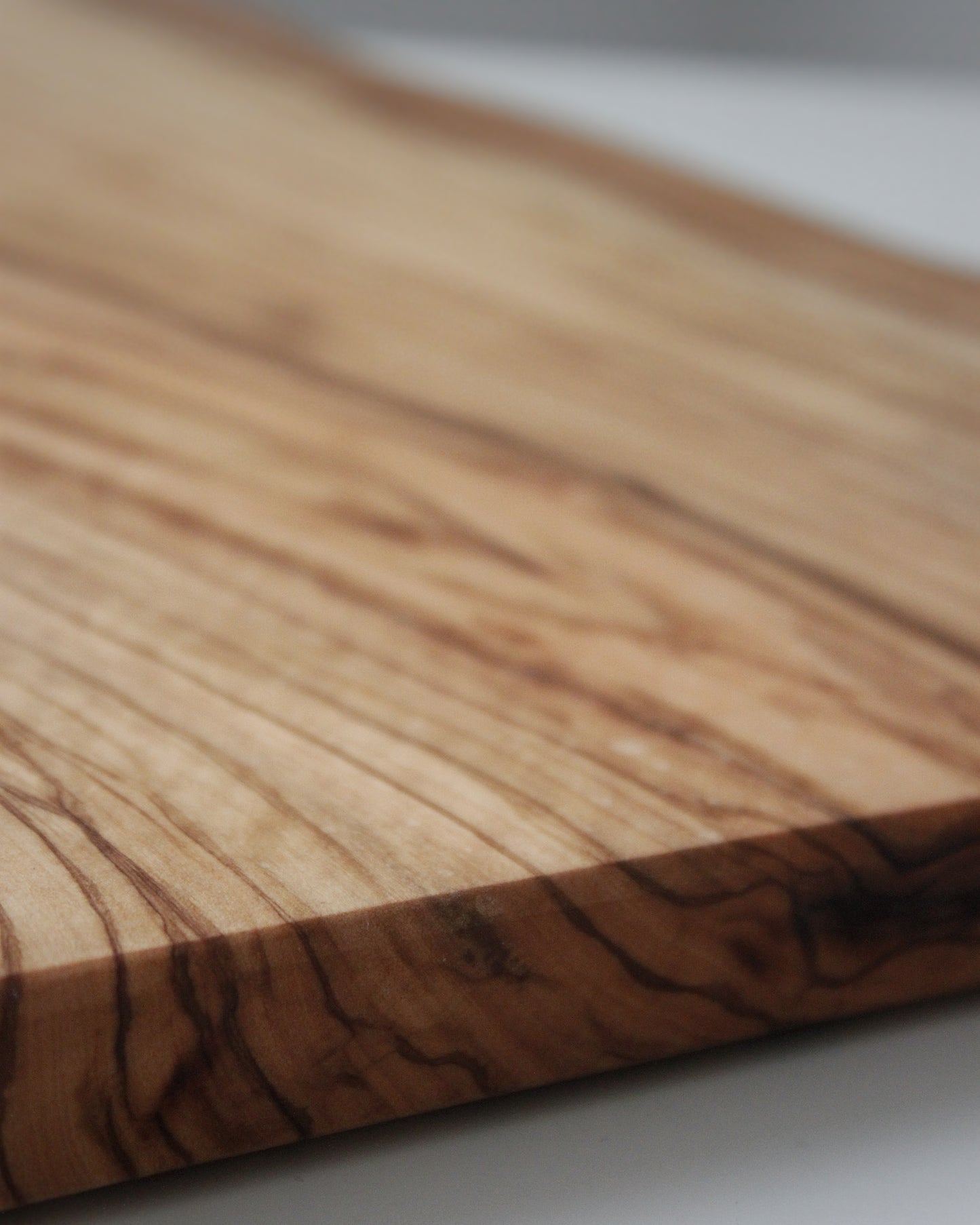 T21 Spanish Olive Cutting Board
