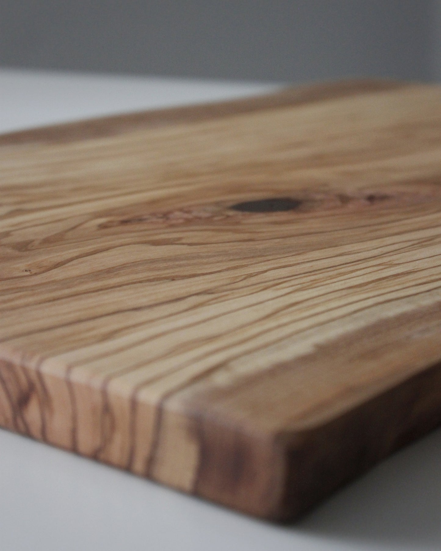 T21 Spanish Olive Cutting Board