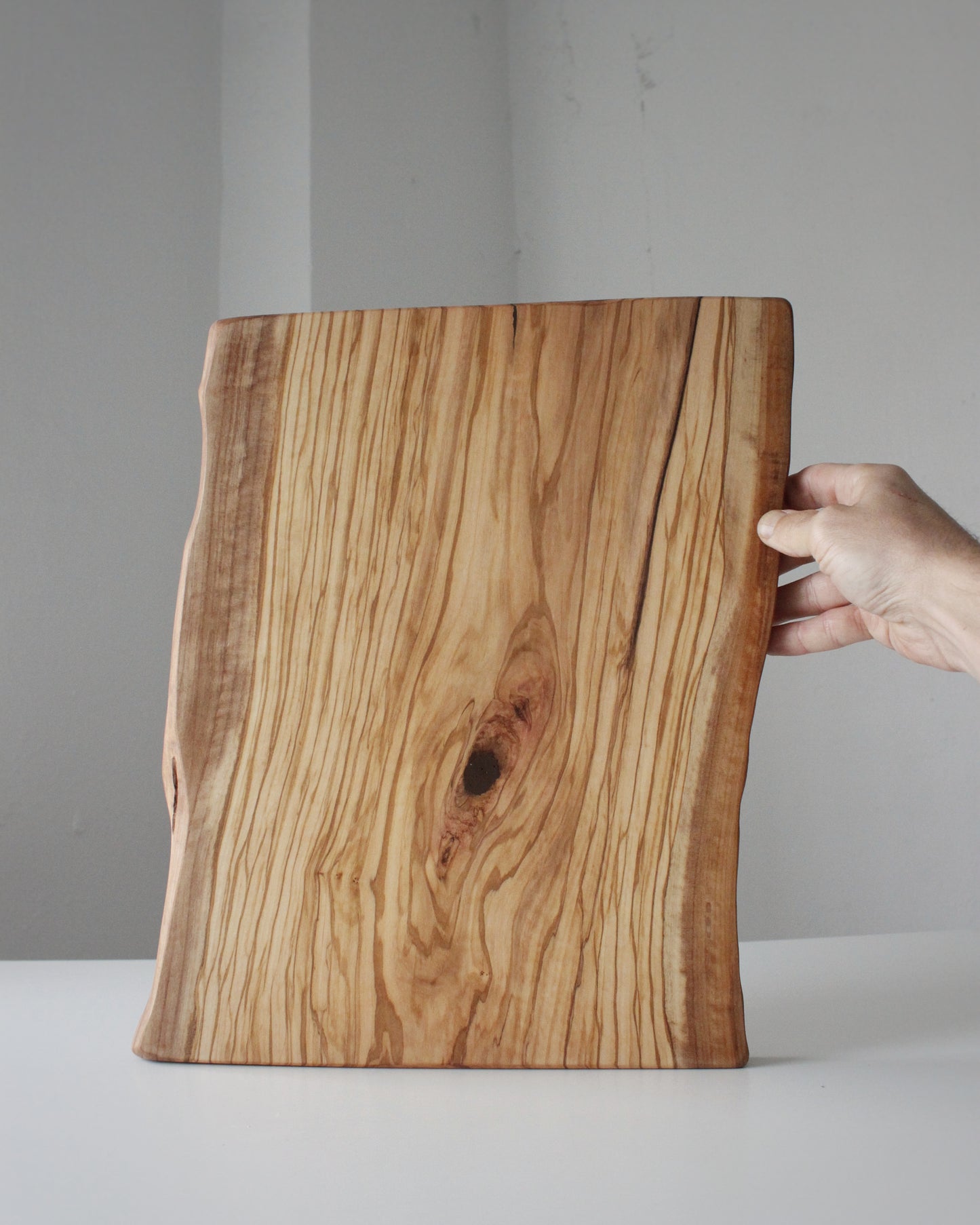 T21 Spanish Olive Cutting Board
