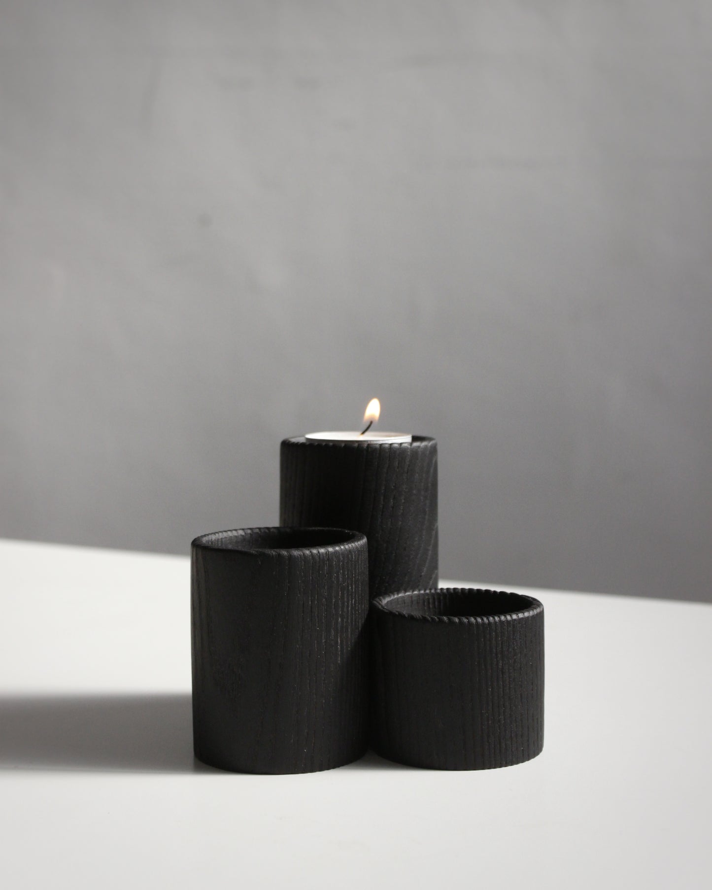 P01 Ash Candle Holder Set