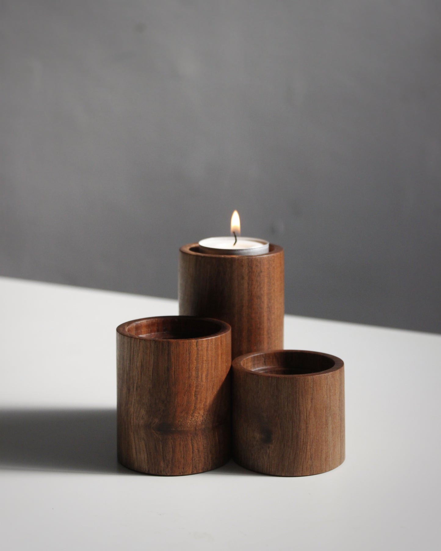 P04 Iberian Walnut Candle Holder Set