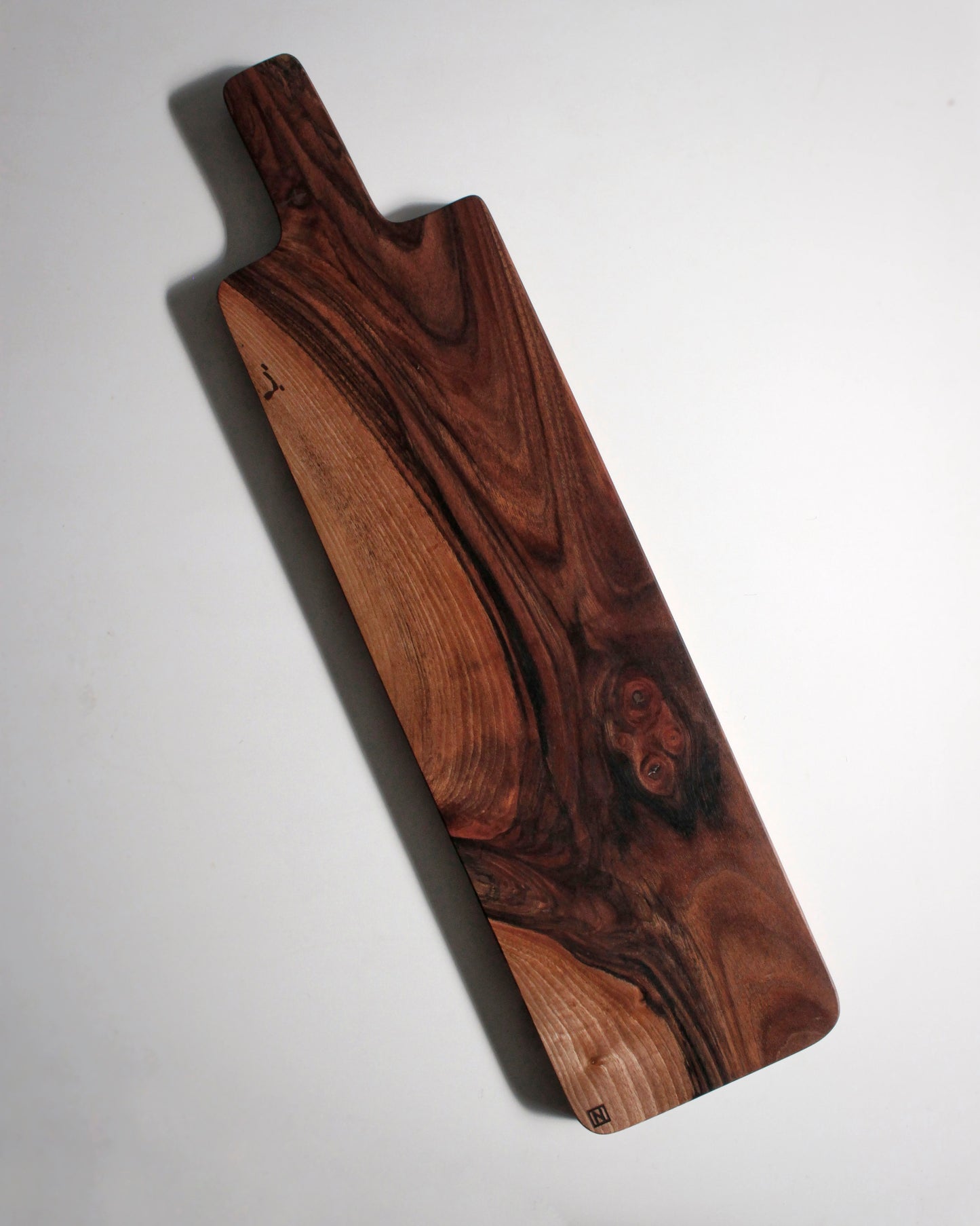 T10 Iberian Walnut serving board
