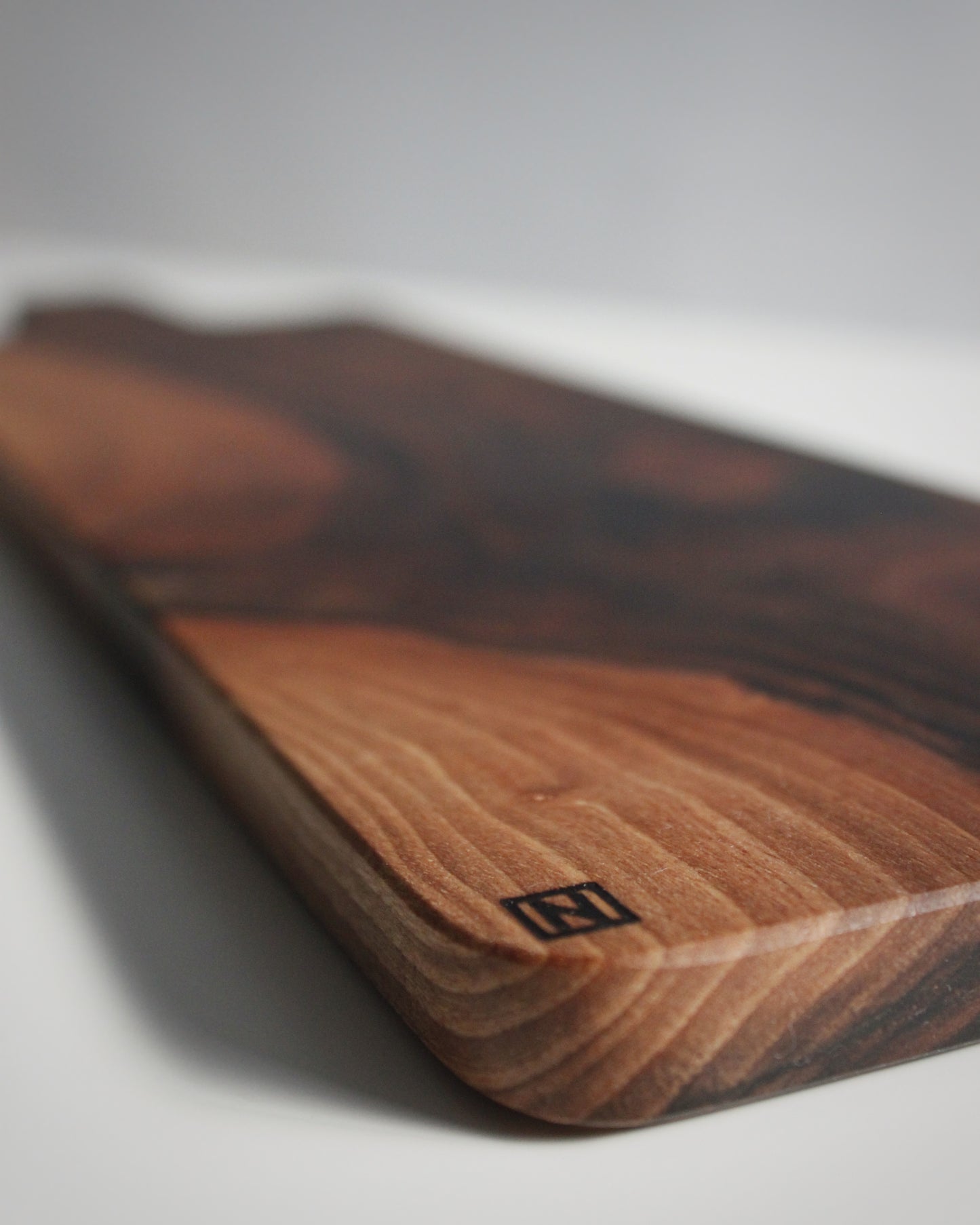 T10 Iberian Walnut serving board