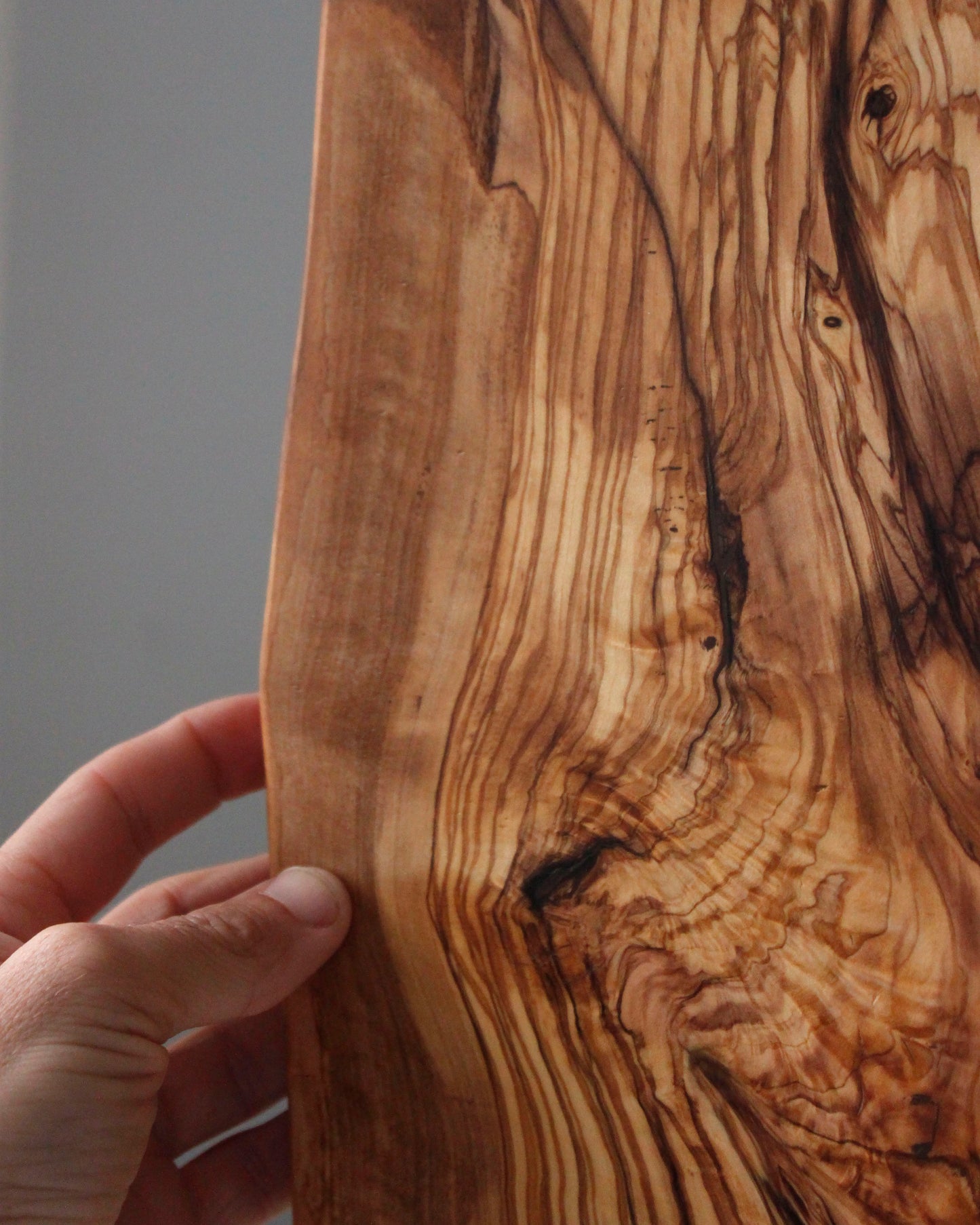 T12 Spanish Olive Cutting Board