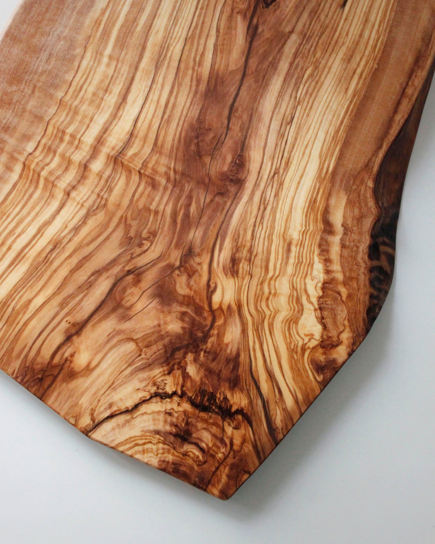 T13 Spanish Olive Cutting Board