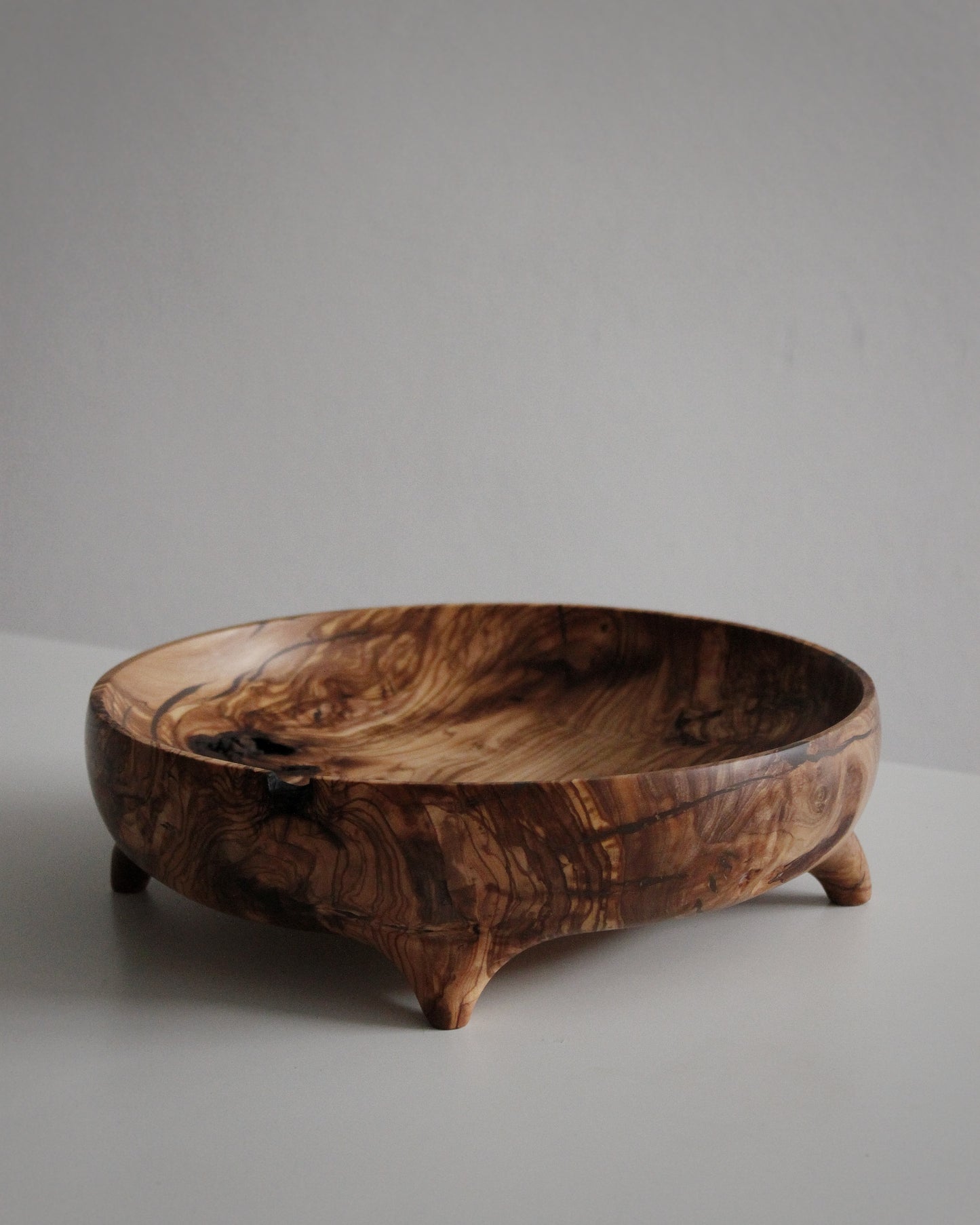 A68 Spanish Olive Wood Centerpiece