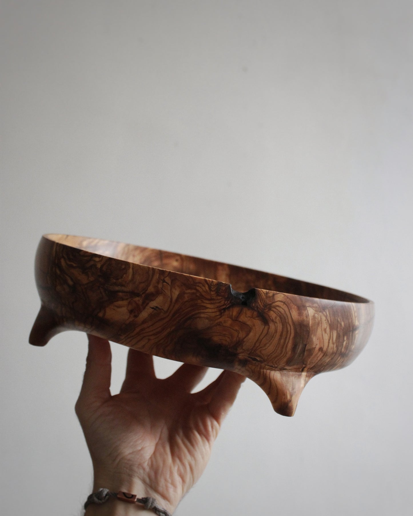 A68 Spanish Olive Wood Centerpiece