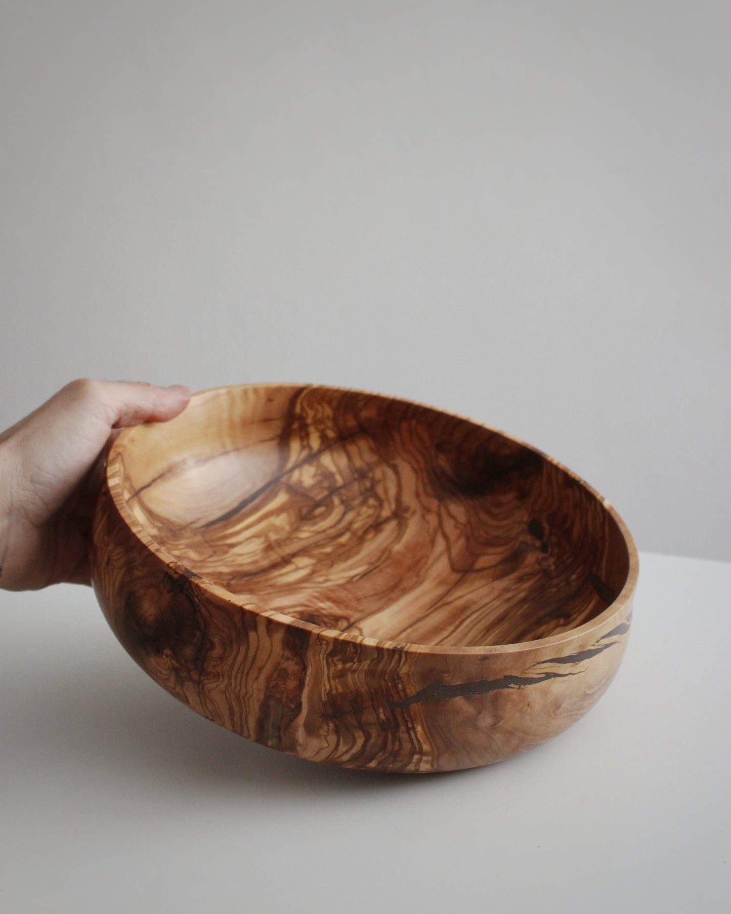 A65 Spanish Olive Wood Centerpiece