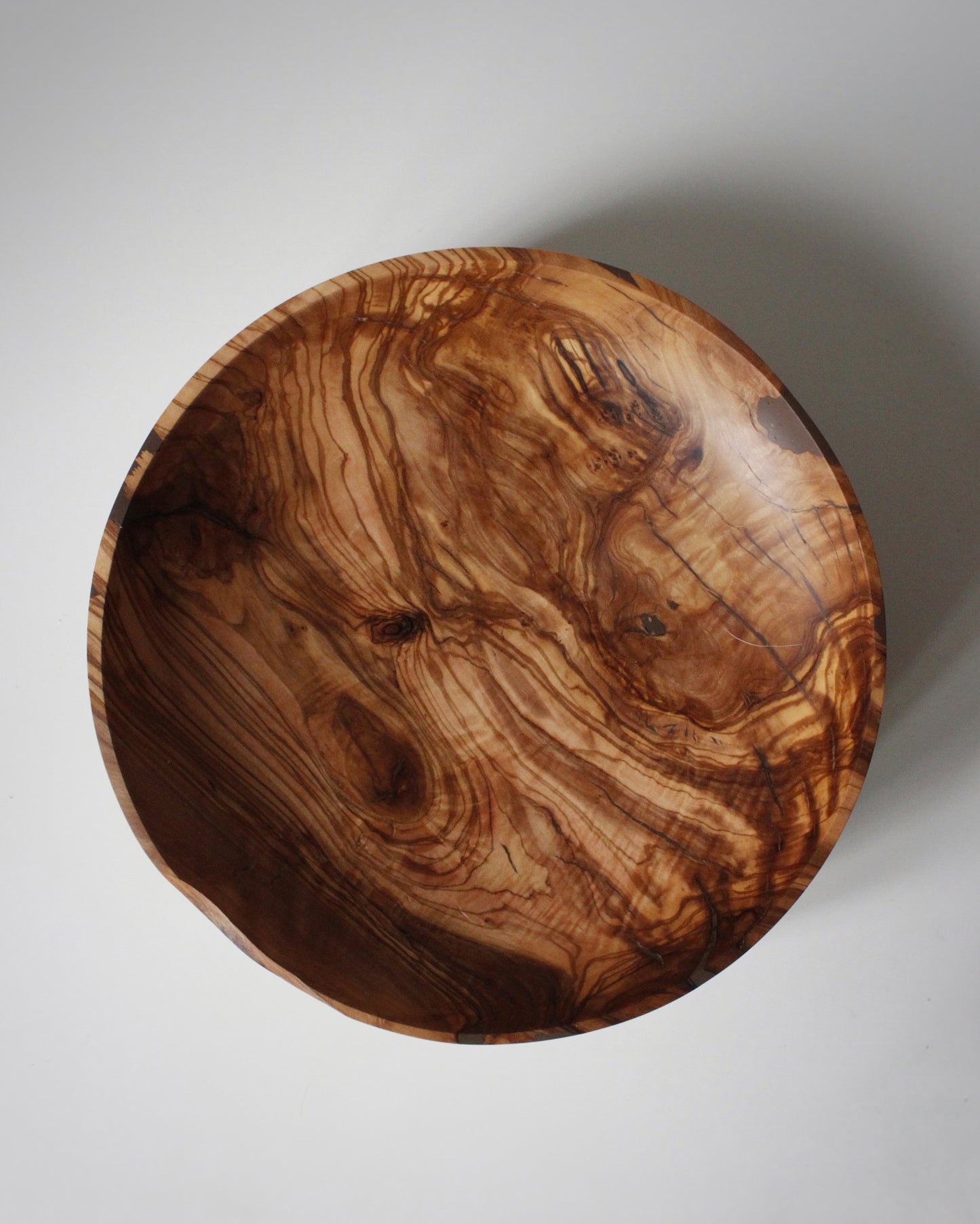 A73 Spanish Olive Wood Centerpiece
