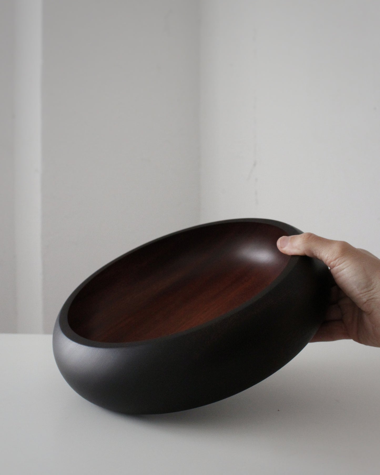 A186 Ebonized Sapele Wood Center