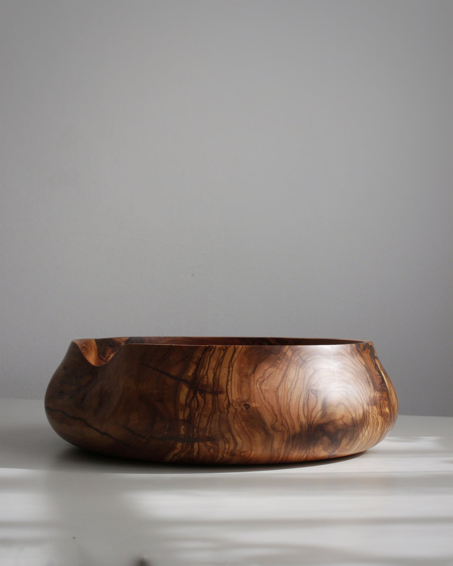 A74 Spanish Olive Wood Centerpiece