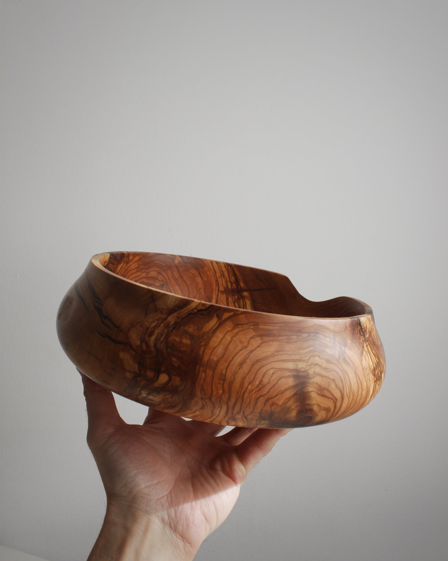 A74 Spanish Olive Wood Centerpiece