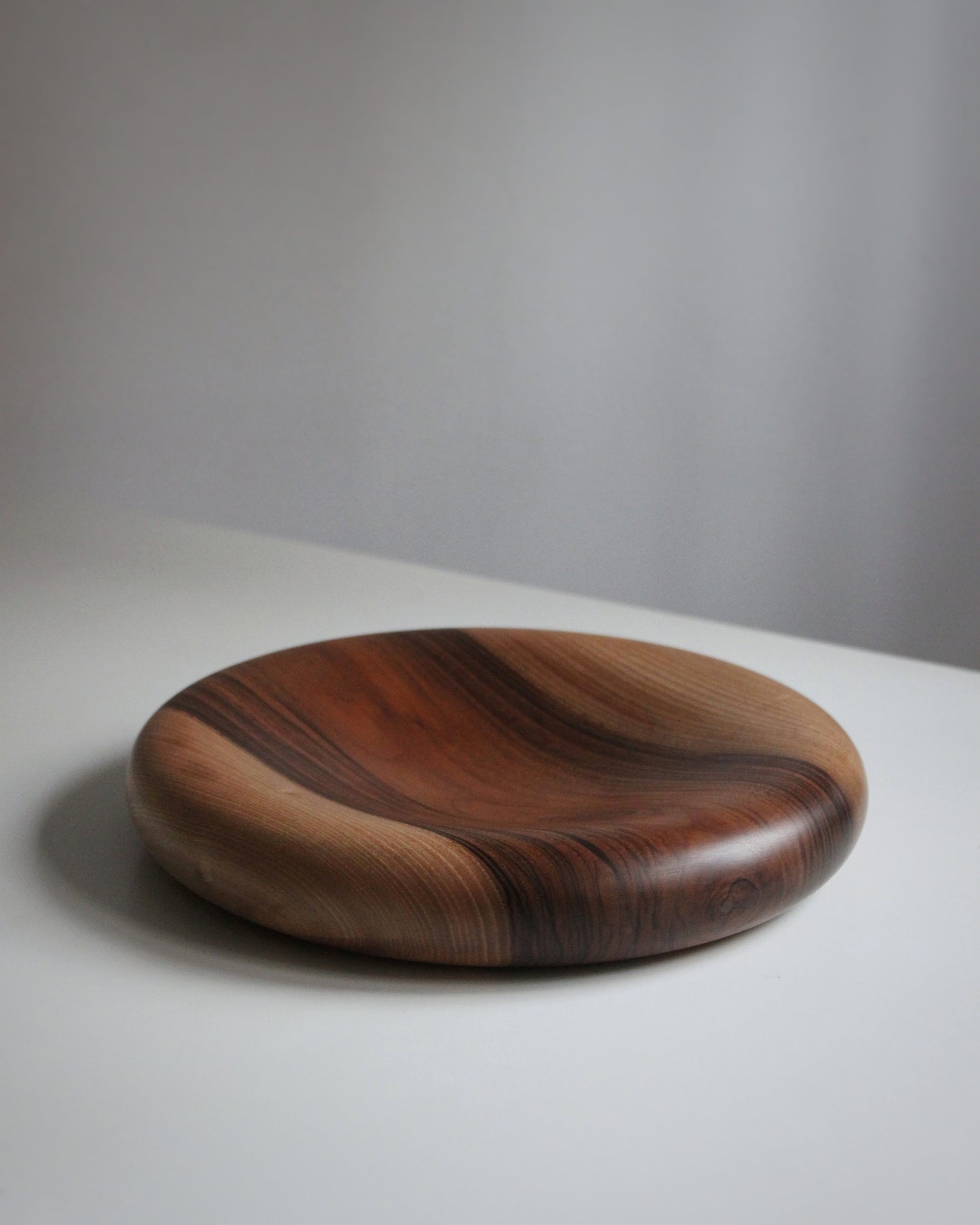 A99 Iberian Walnut Wood Center