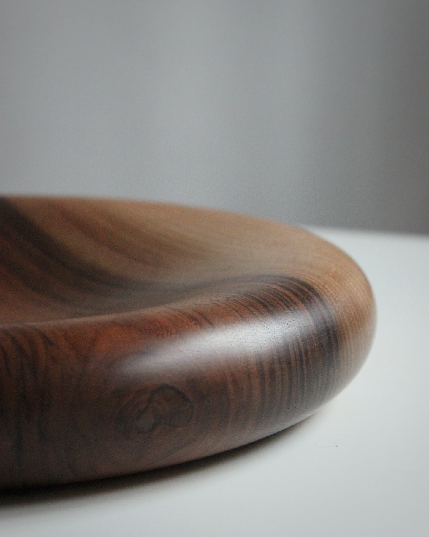 A99 Iberian Walnut Wood Center