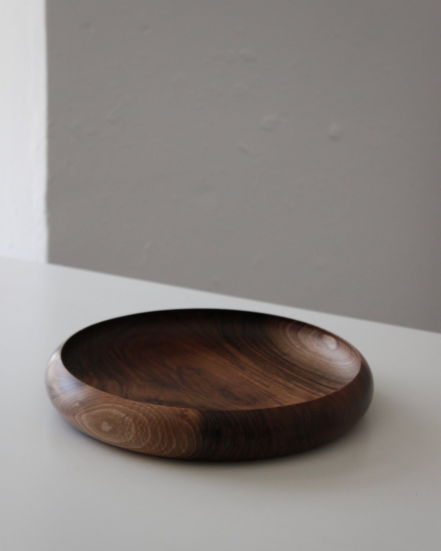 A125 Iberian Walnut Wood Center