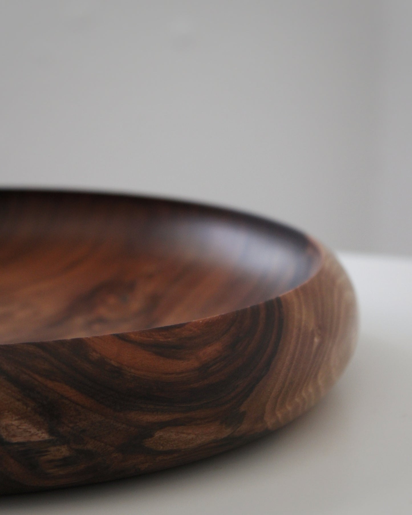 A125 Iberian Walnut Wood Center