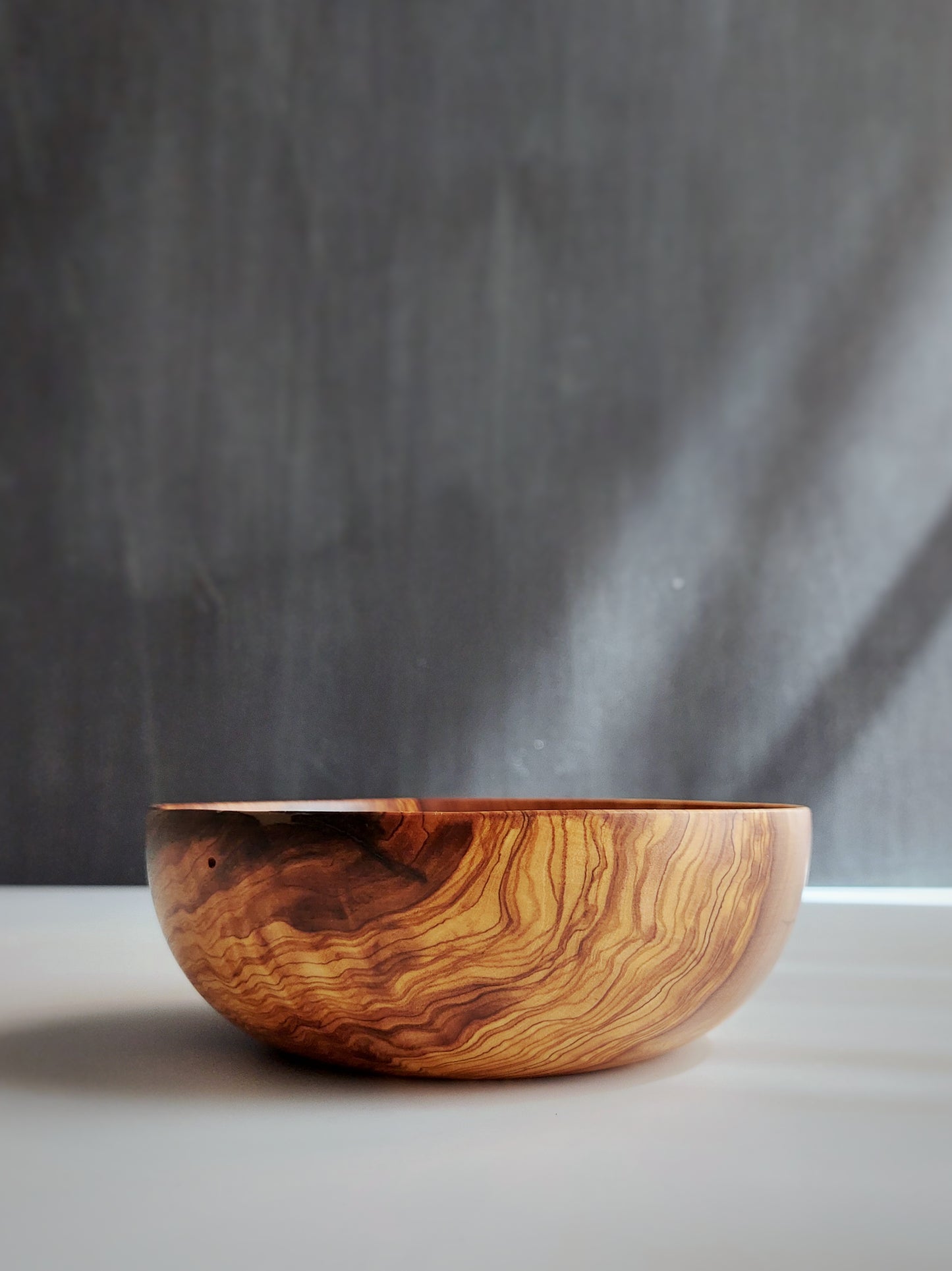 A02 Cuenco de madera de Olivo