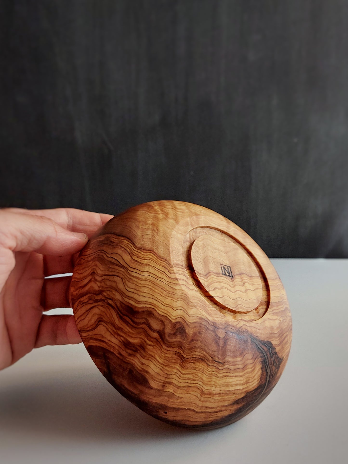 A02 Cuenco de madera de Olivo