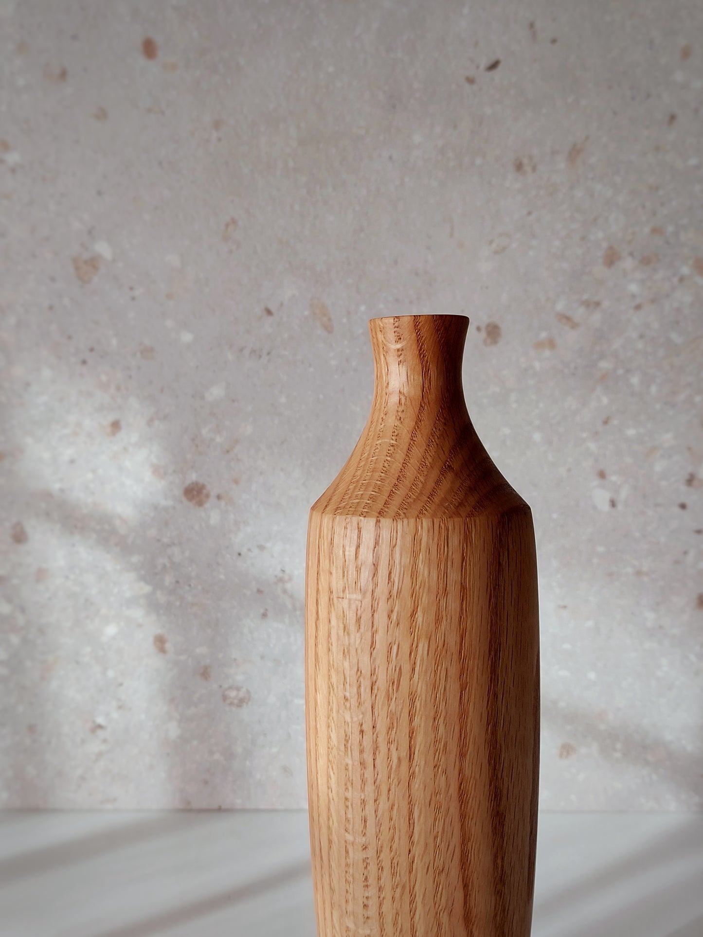 B02 European Oak Wood Vase