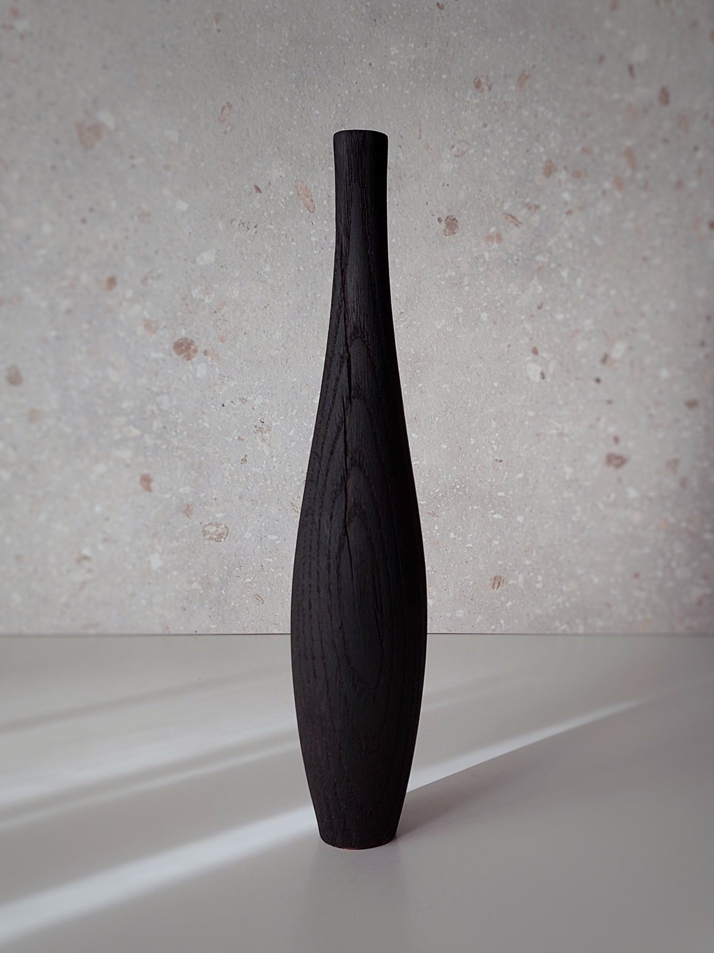 B03 European Oak Wood Vase